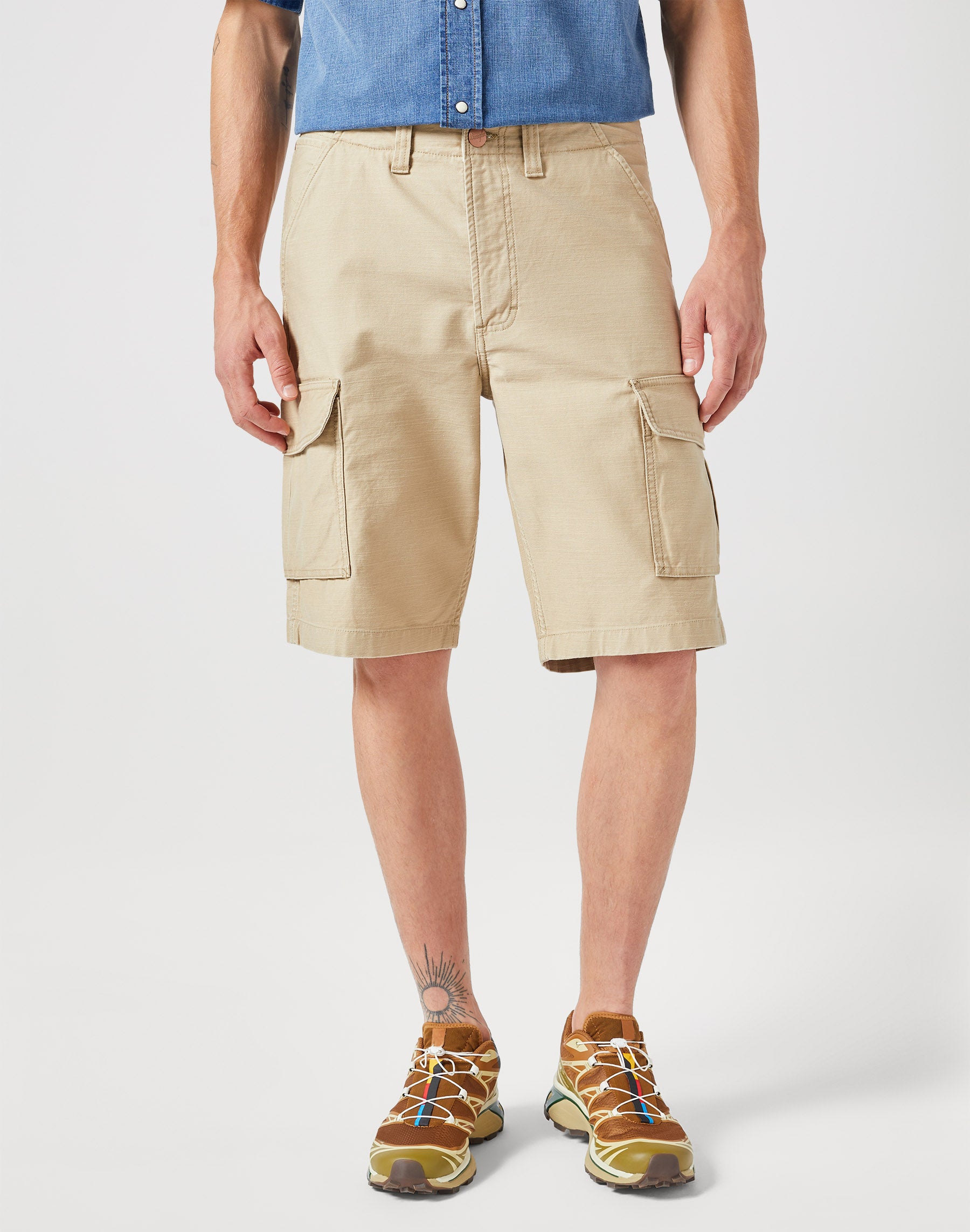 Casey Cargo Shorts in Saddle Shorts Wrangler   