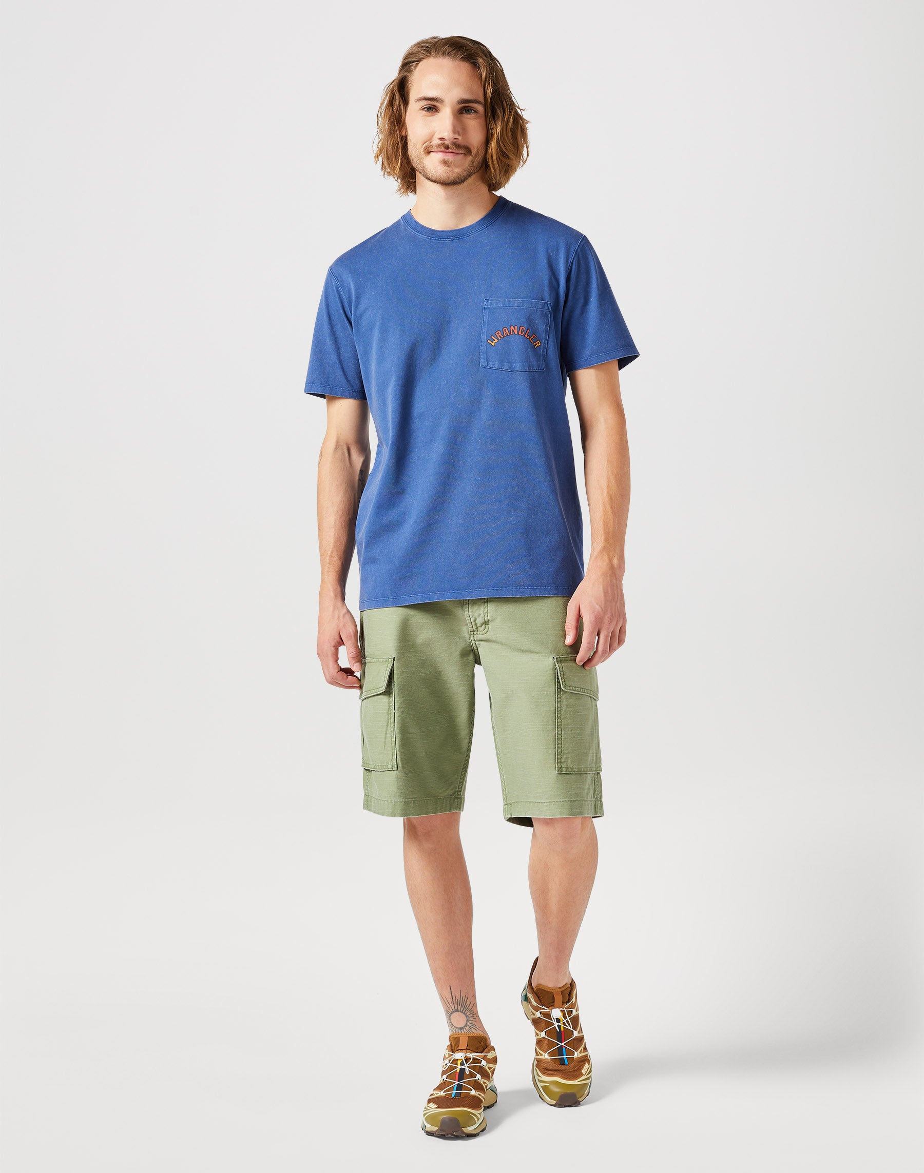 Casey Cargo Shorts in Olive Shorts Wrangler   