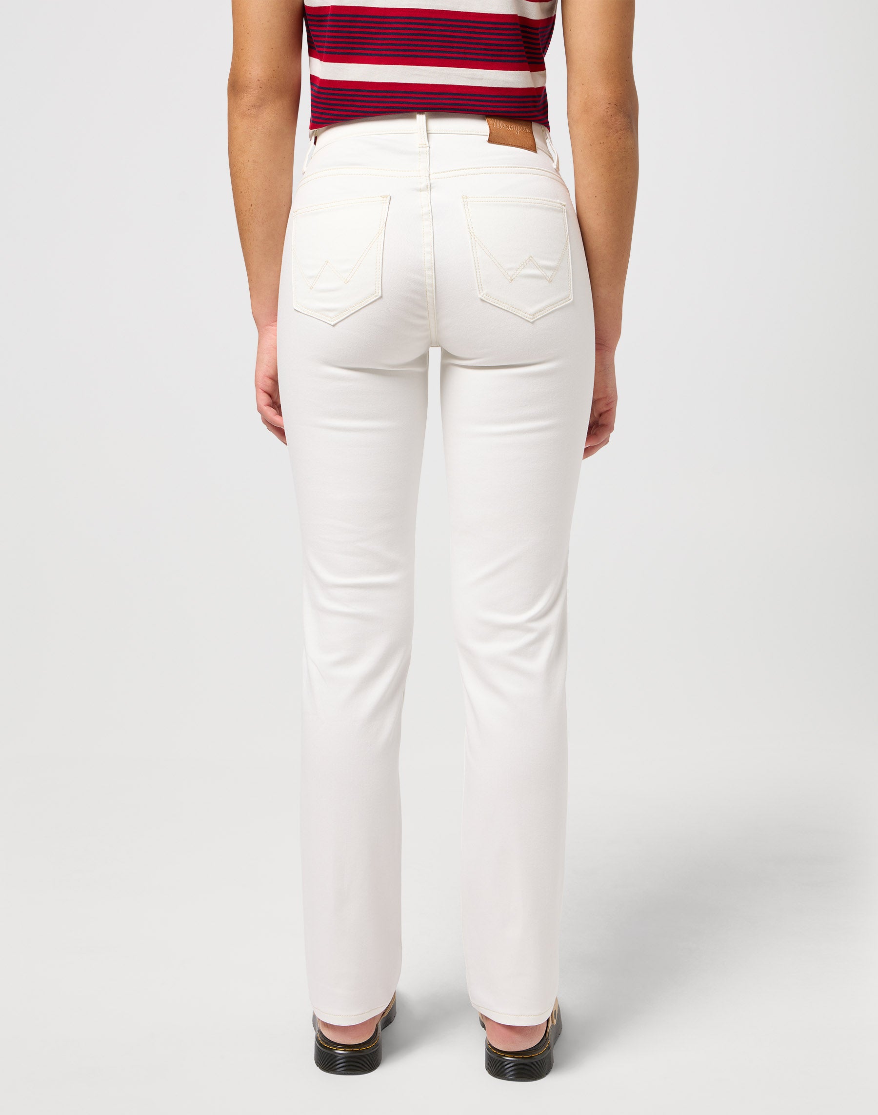 Straight in White Jeans Wrangler   