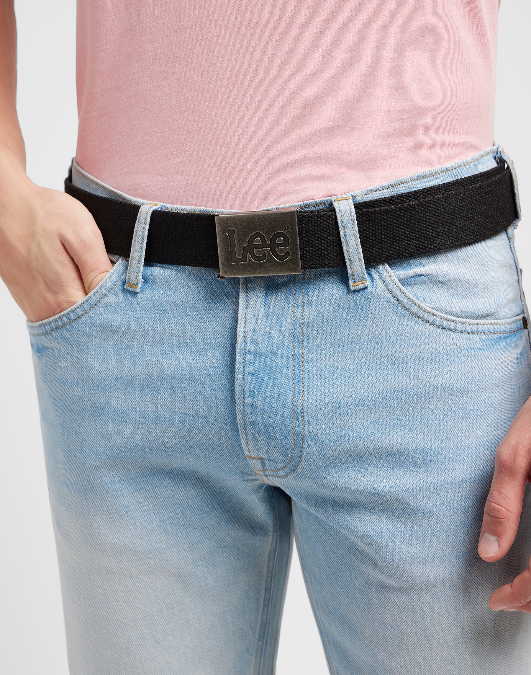 Webbing Belt in Black Belt Lee   