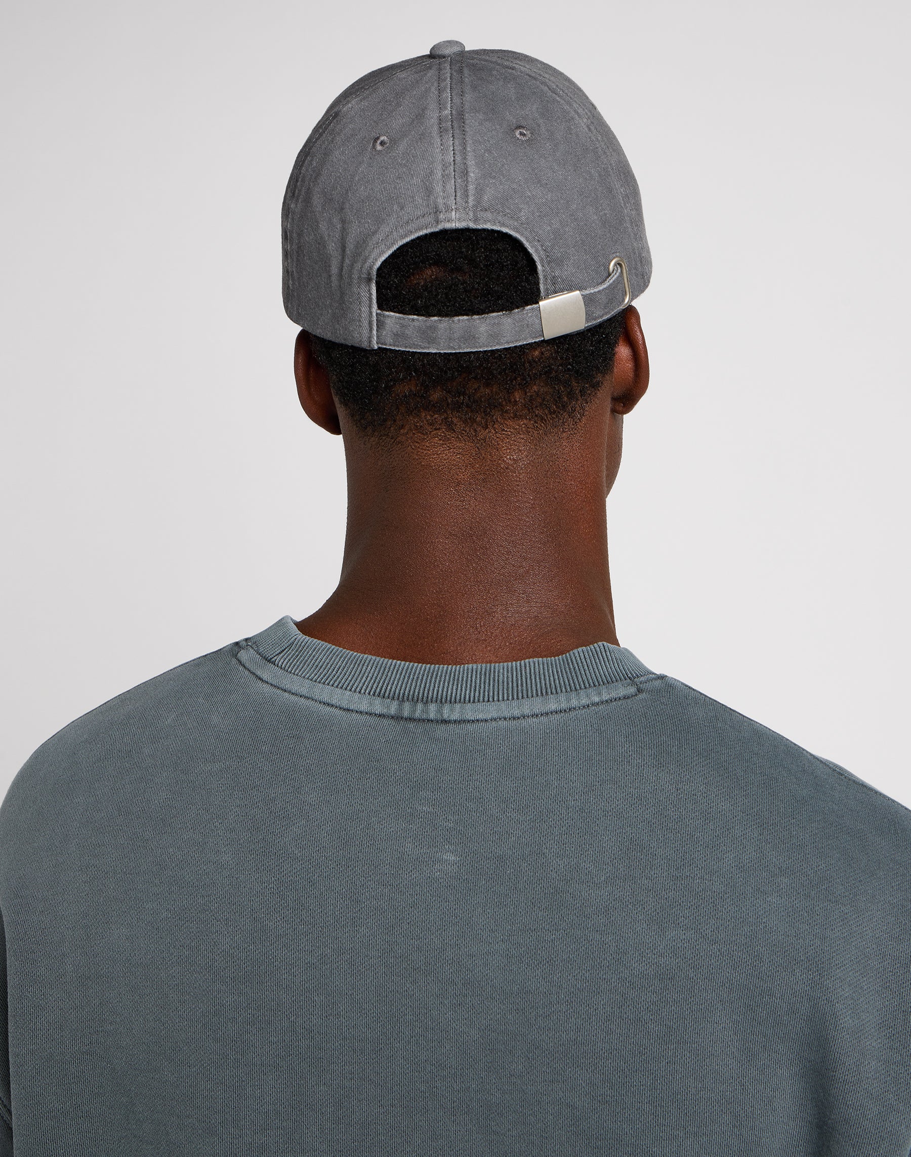 Seasonal Cap in Washed Black Caps Lee   