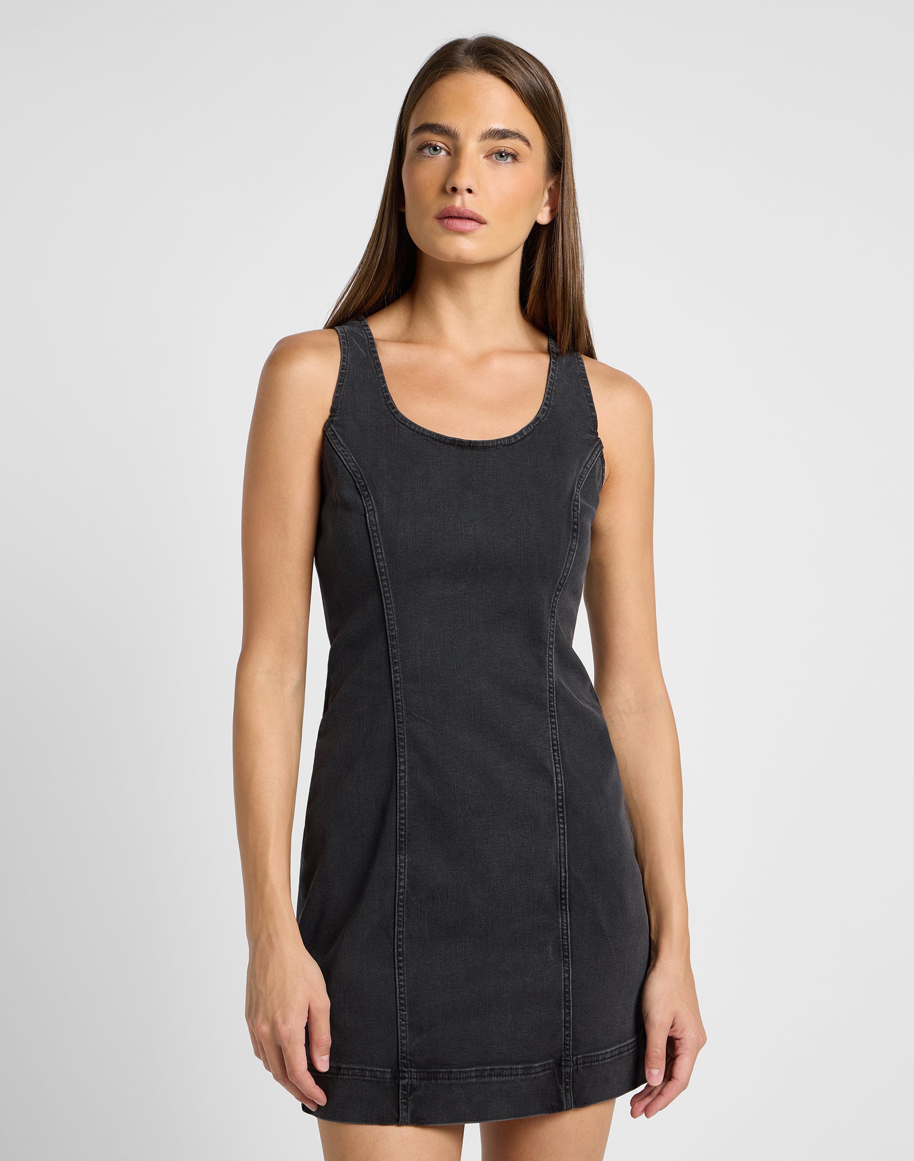 Foreverfit Dress in Black Avery Dresses Lee   