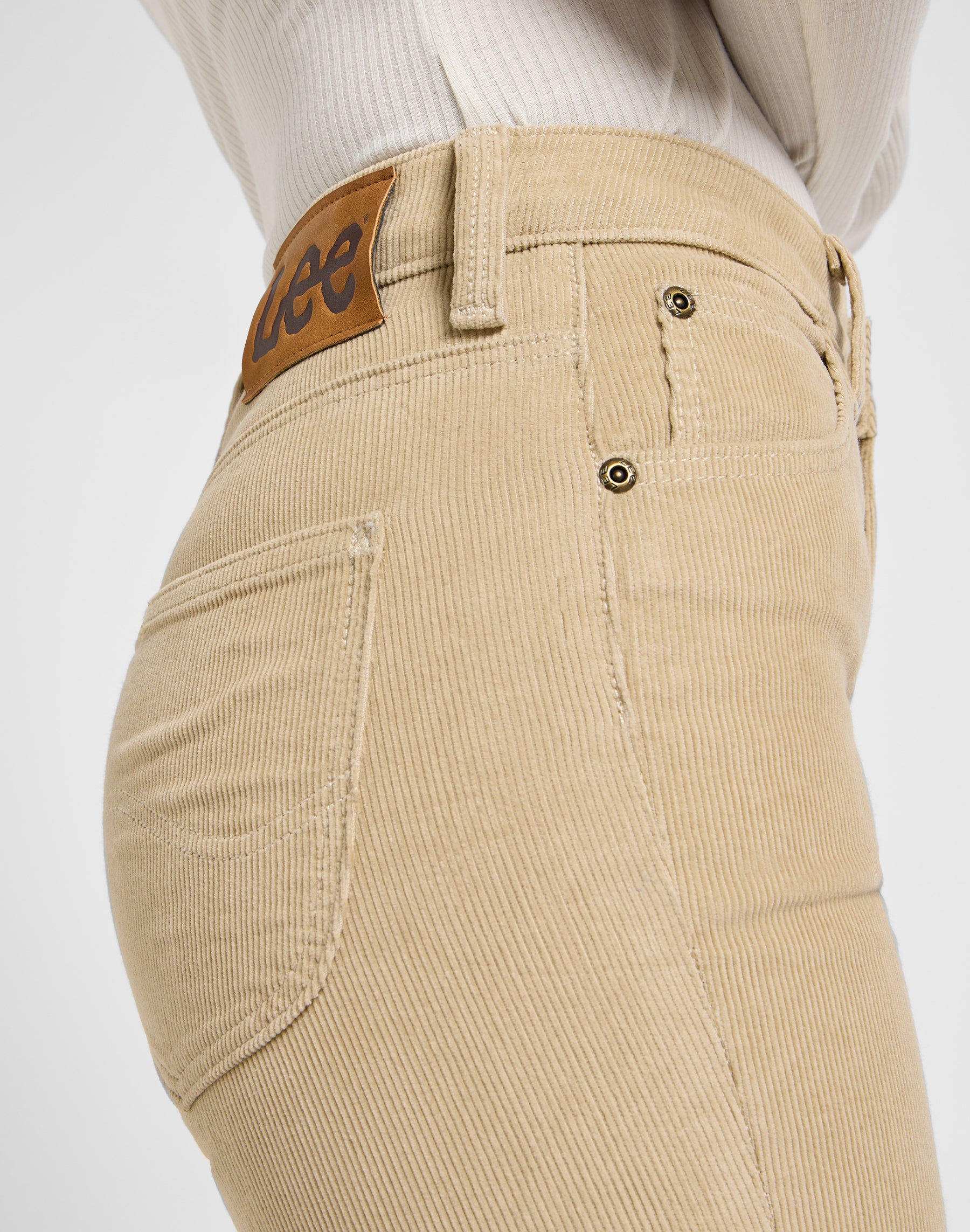 Breese Boot in Pioneer Beige Pants Lee   