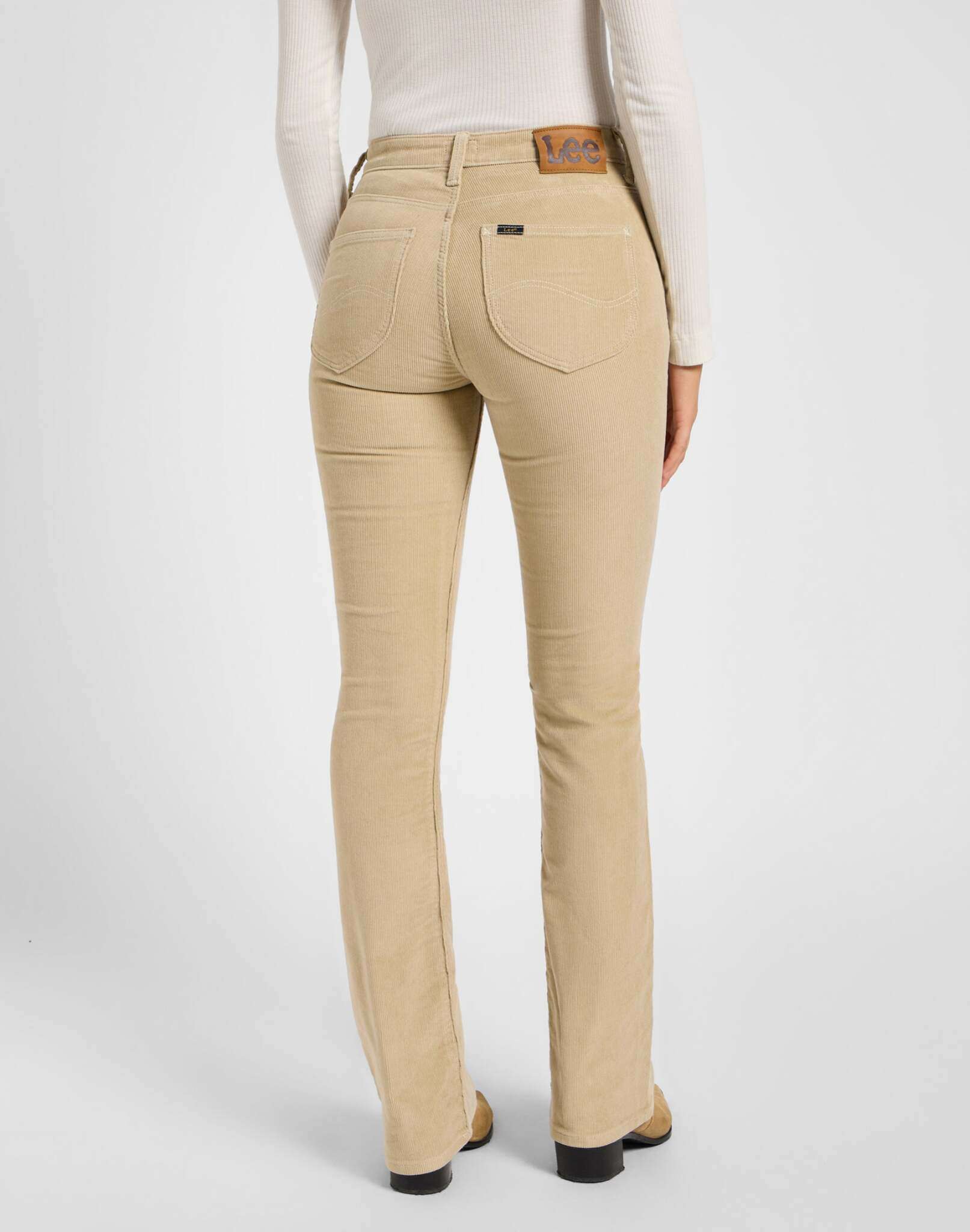 Breese Boot in Pioneer Beige Pants Lee   