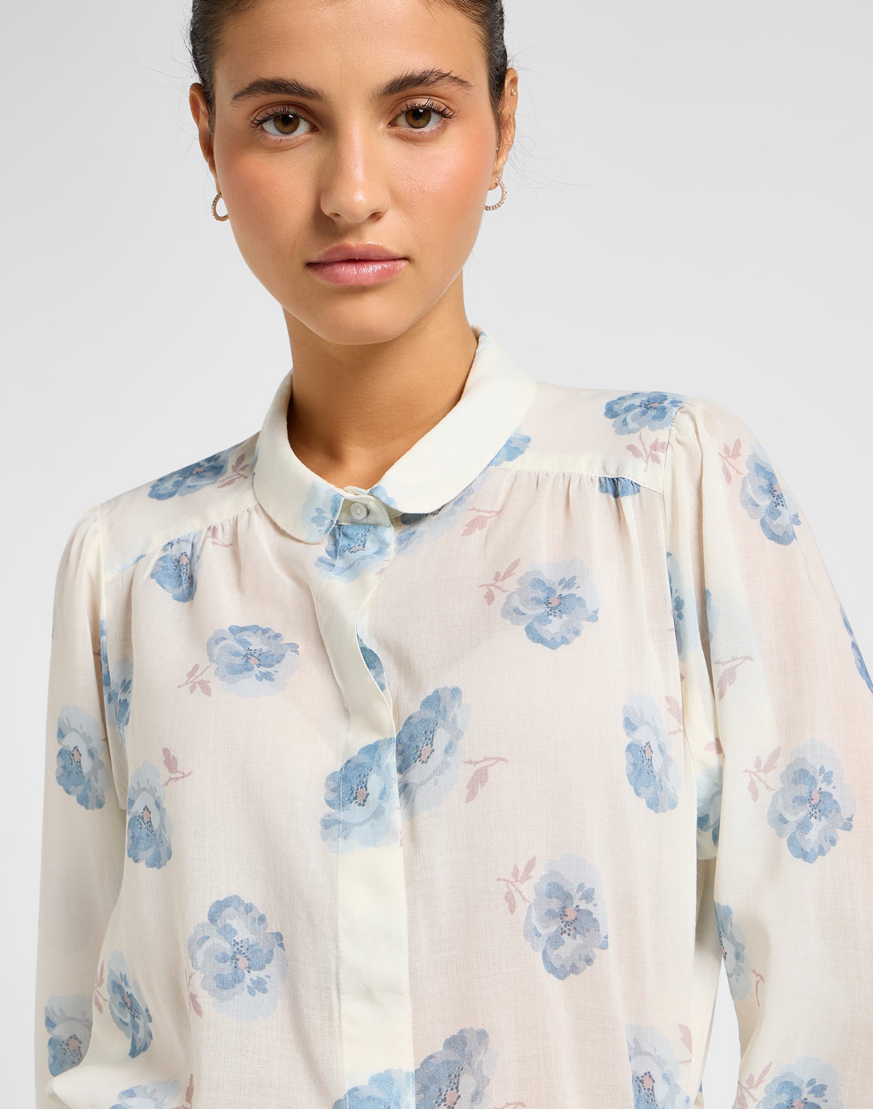 Shirred Blouse in Shy Blue Floral Shirts Lee   