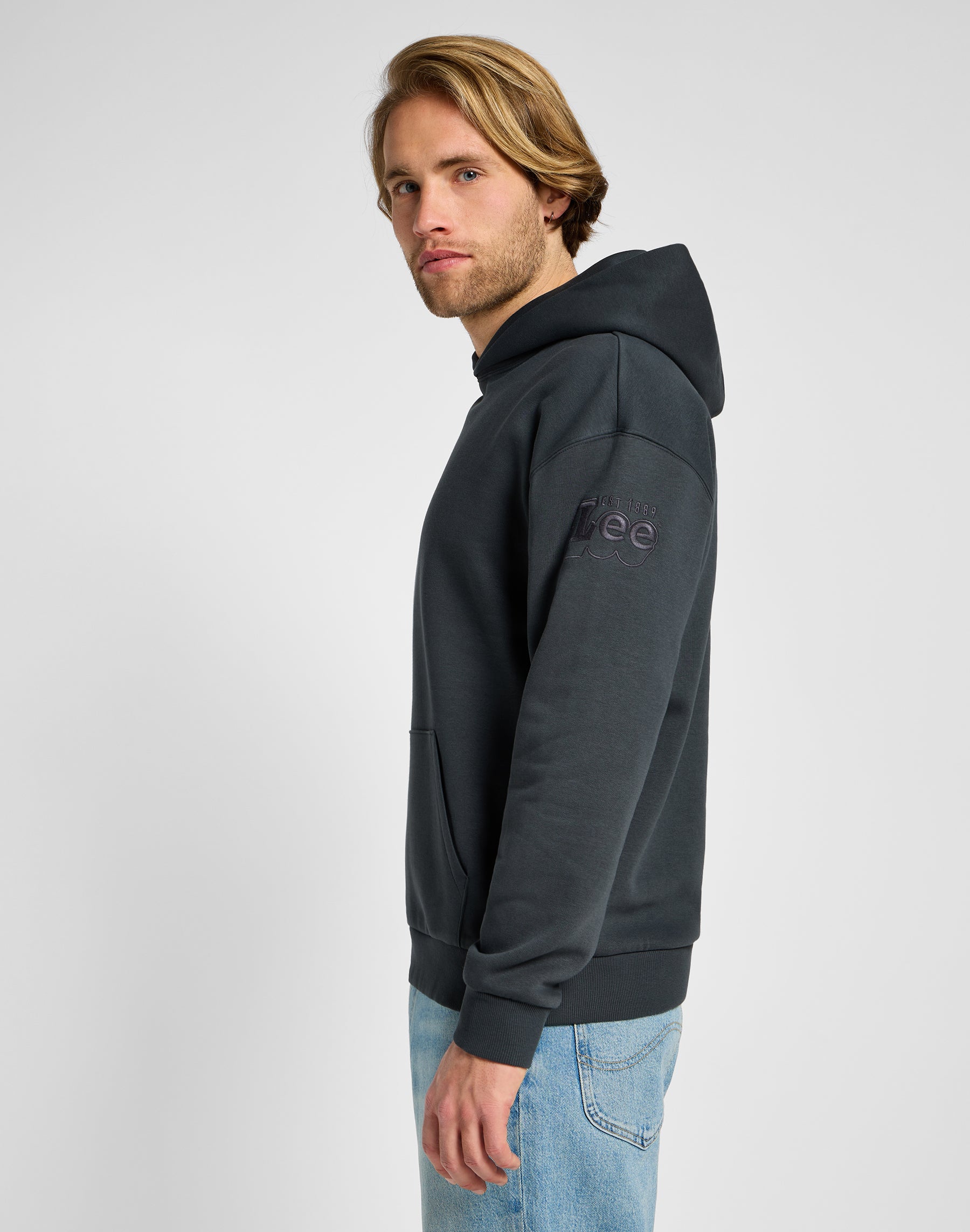 Core Relaxed Hoodie in Washed Black Hoodie Lee   