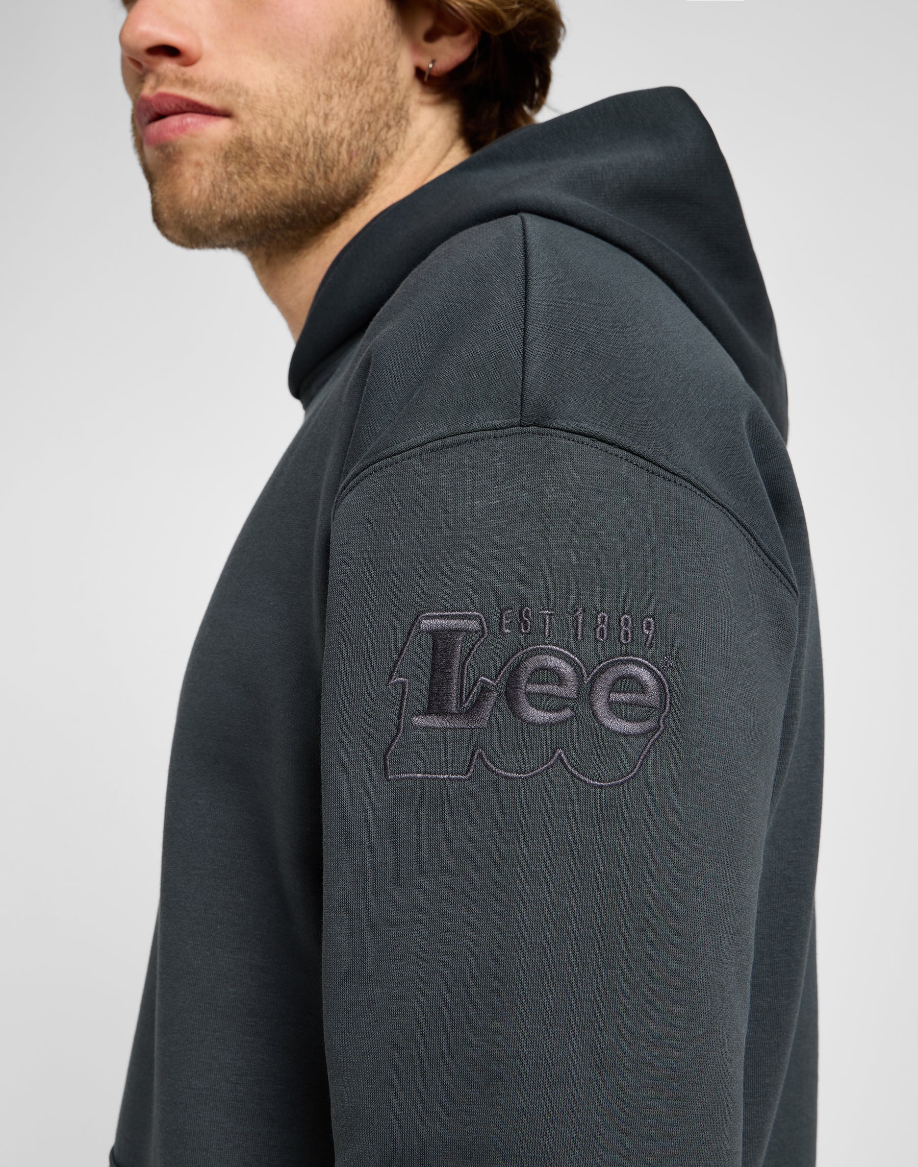 Core Relaxed Hoodie in Washed Black Hoodie Lee   