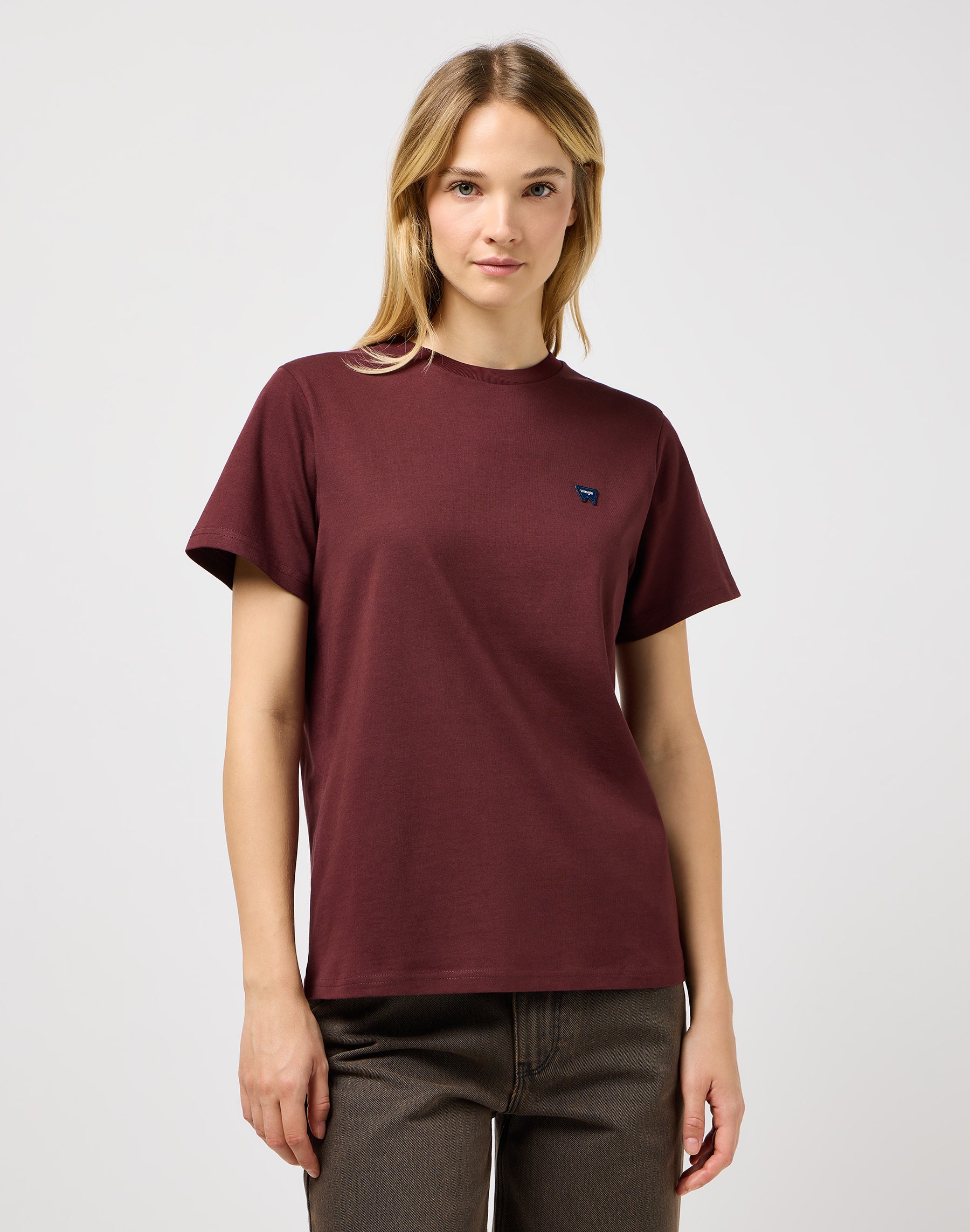 Regular Tee in Dahlia T-Shirts Wrangler   