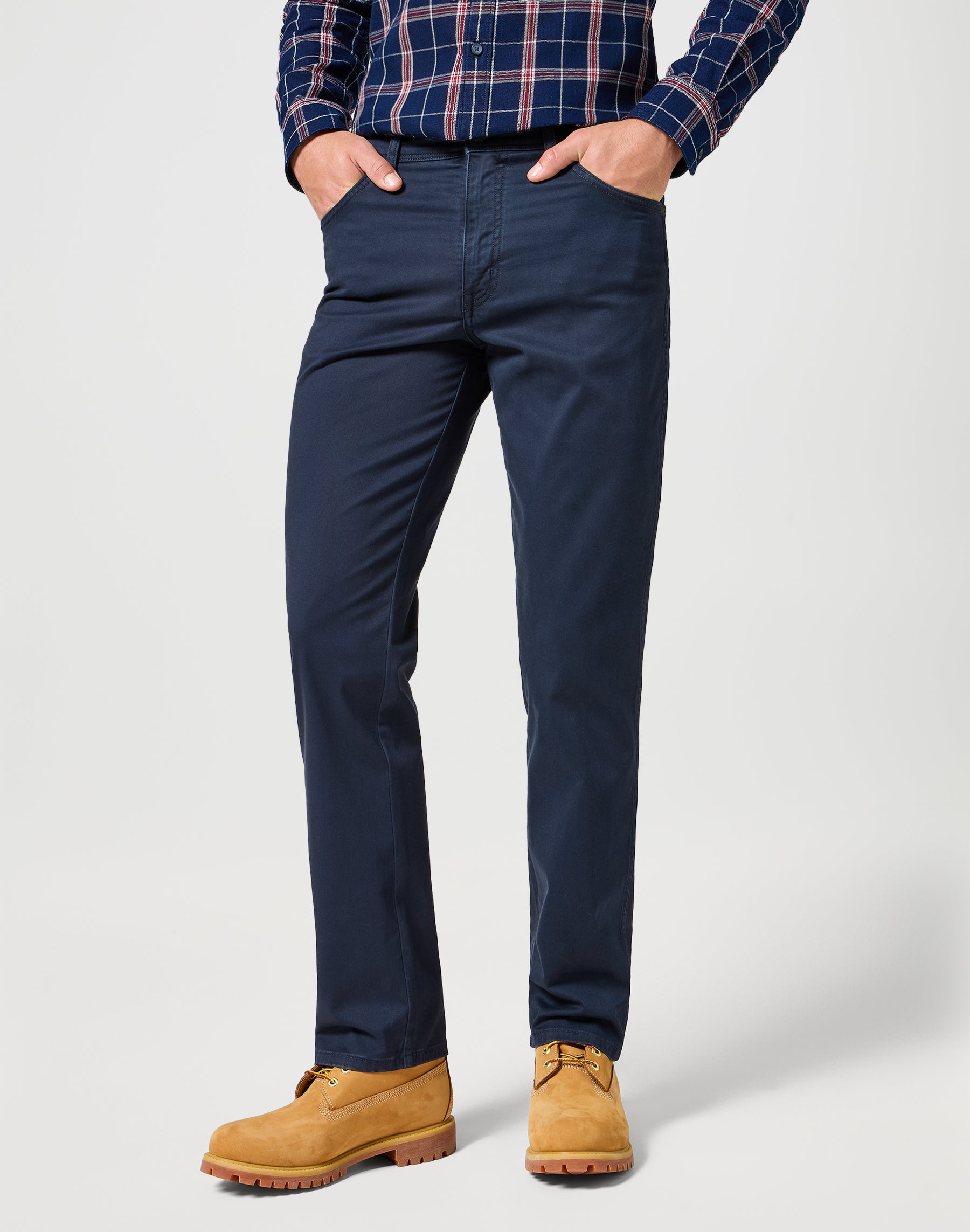 Texas in Dark Navy Pants Wrangler   