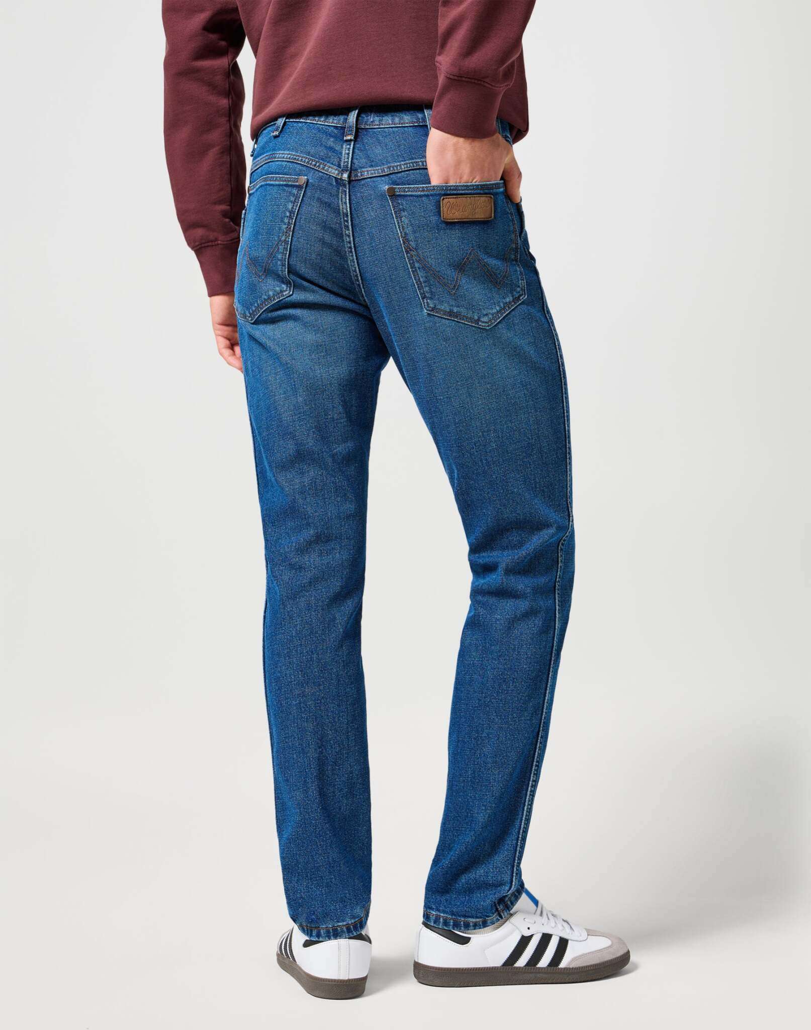River in Sundown Blue Jeans Wrangler