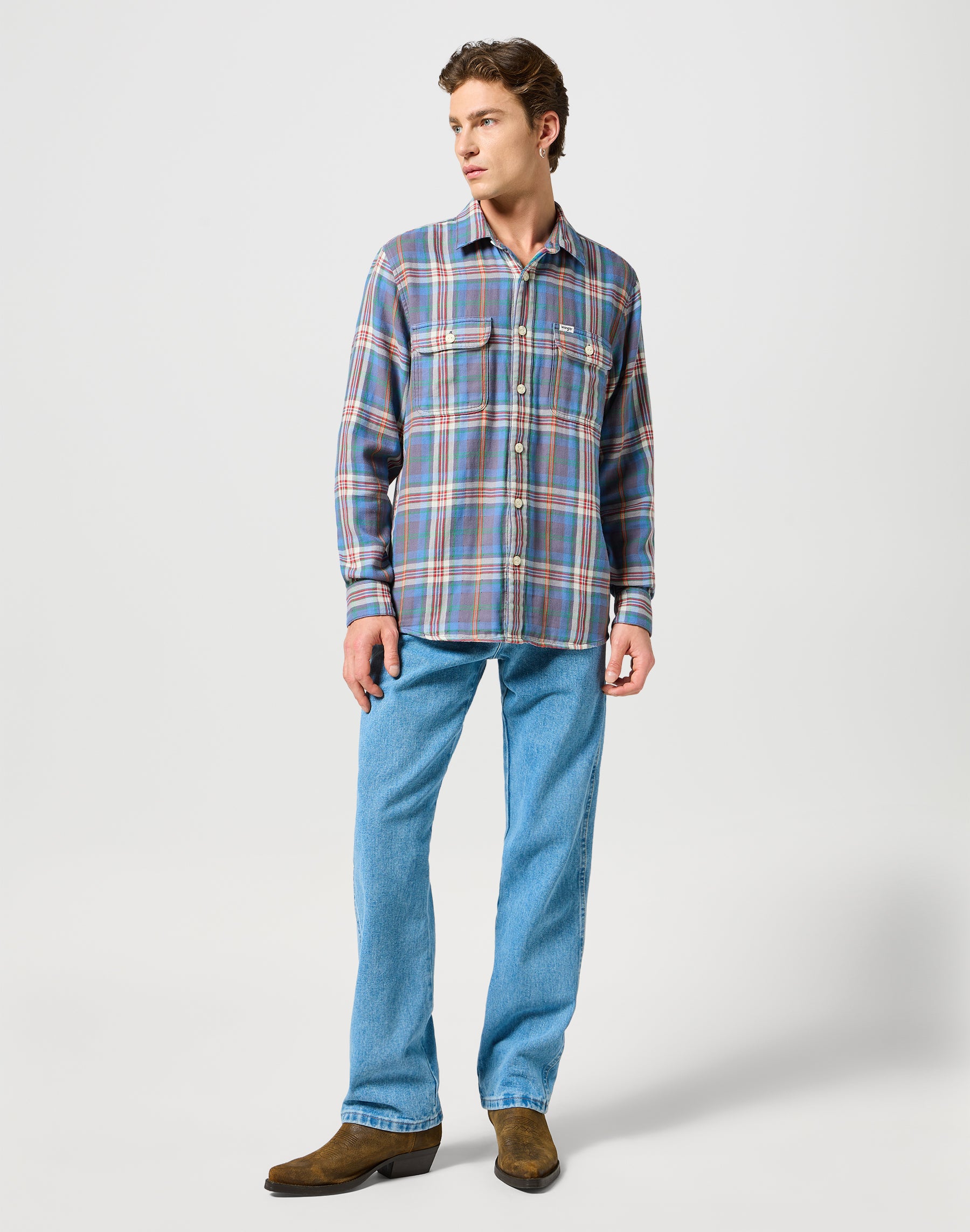 Two Pocket Shirt in Rainbow Shirts Wrangler   