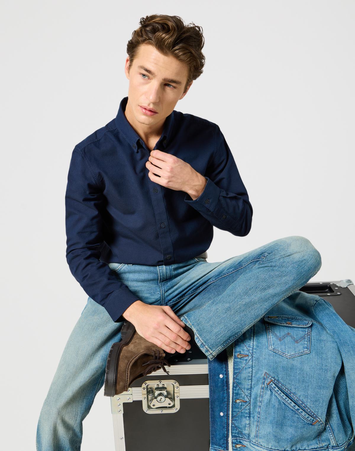 Oxford Shirt in Dark Navy Shirts Wrangler   