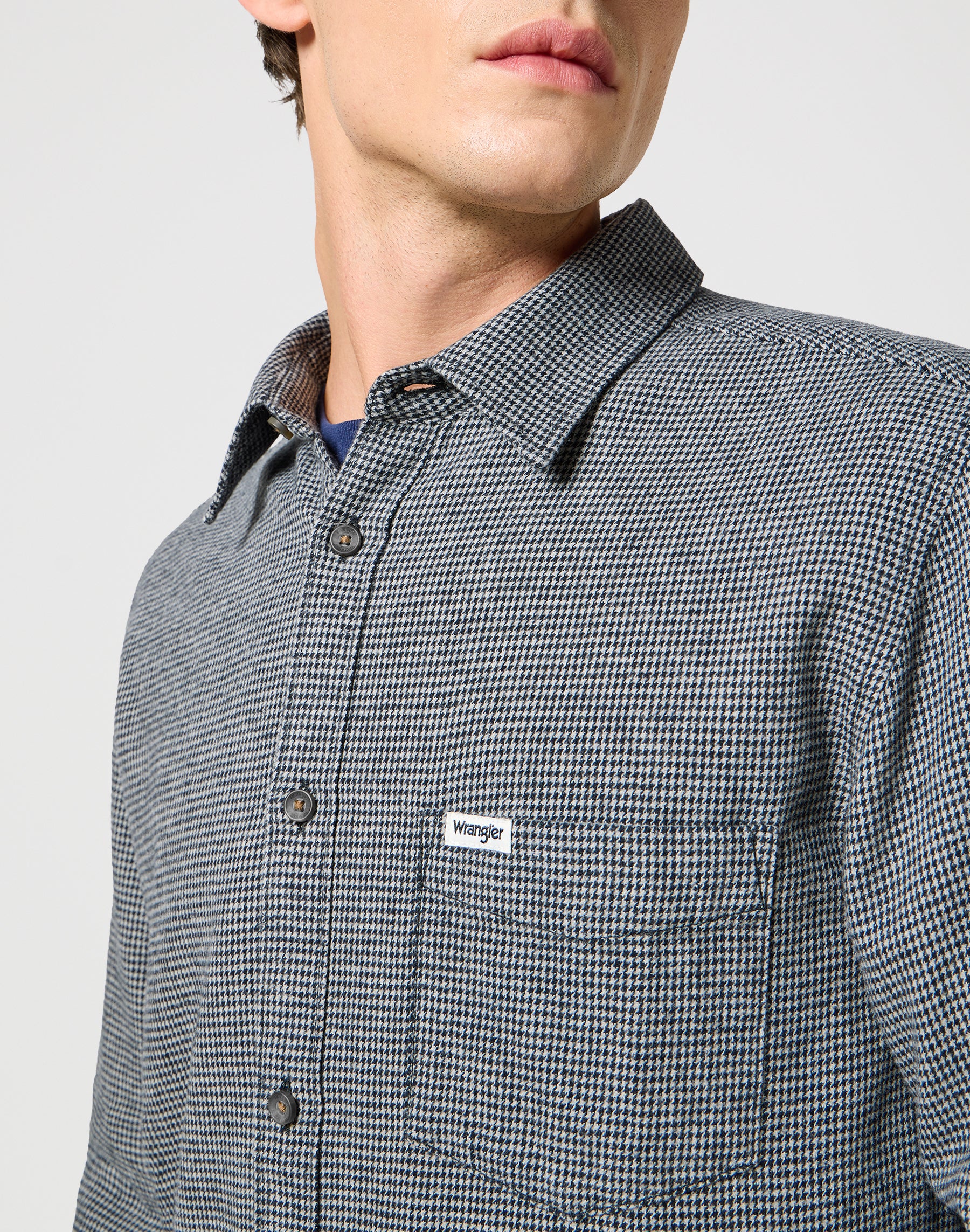 One Pocket Flannel Shirt in Grey Black Shirts Wrangler   