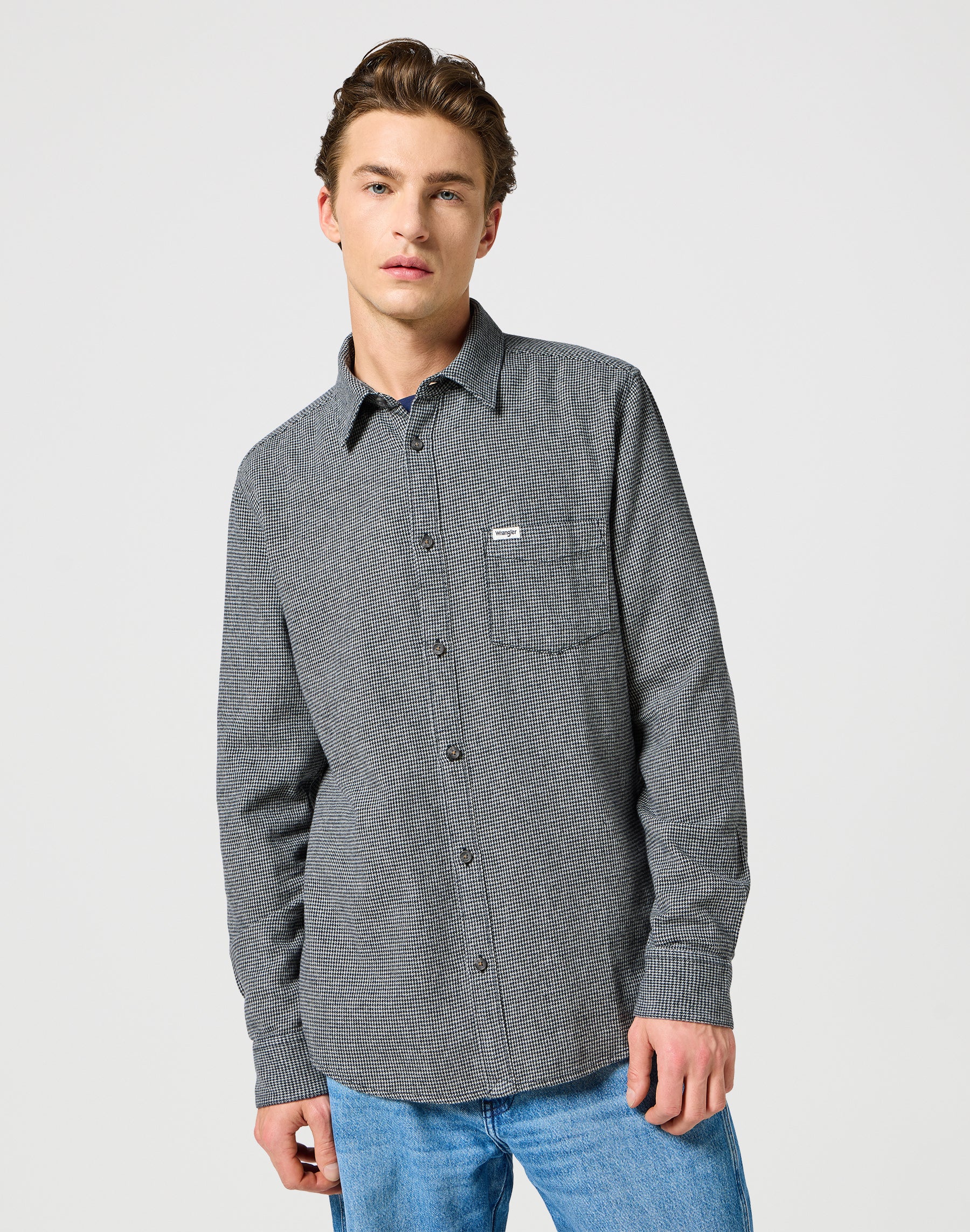 One Pocket Flannel Shirt in Grey Black Shirts Wrangler   