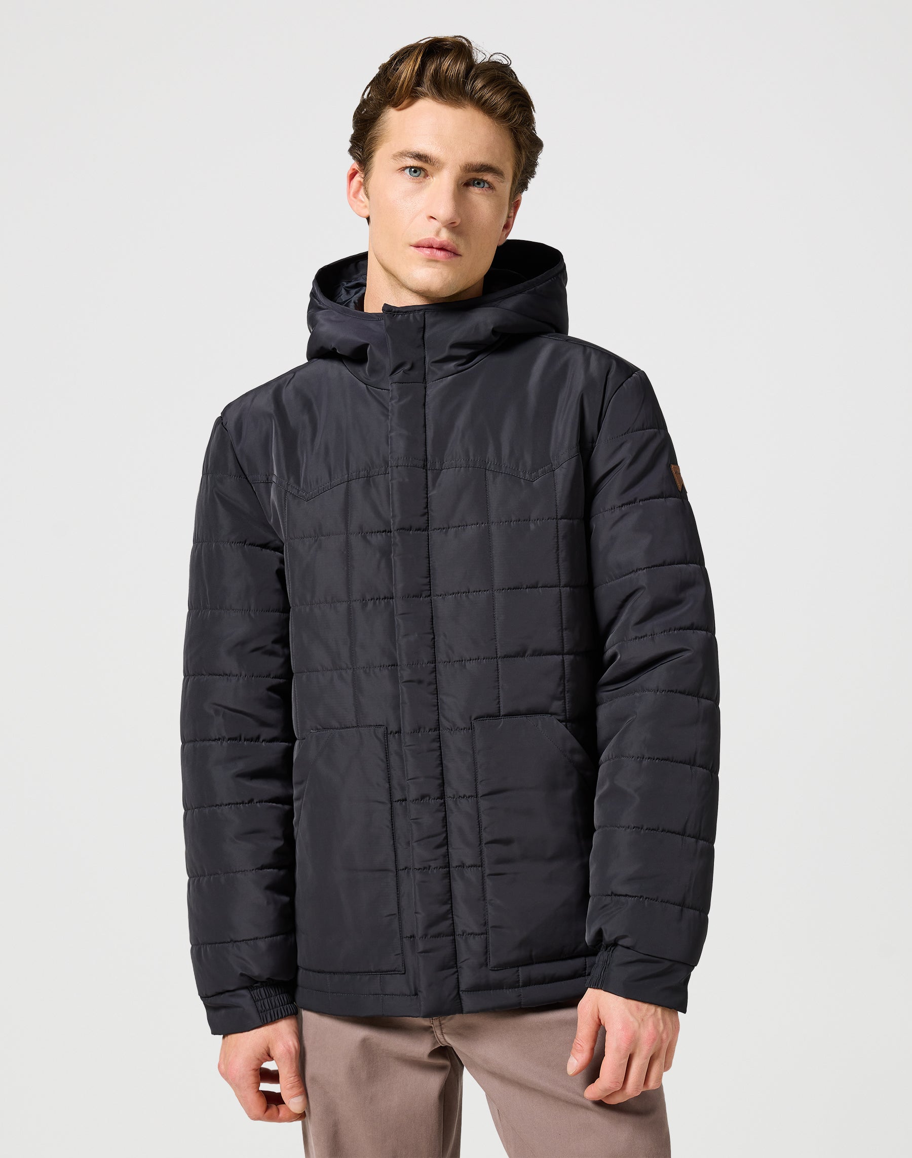 Transitional Puffer in Black Jackets Wrangler   