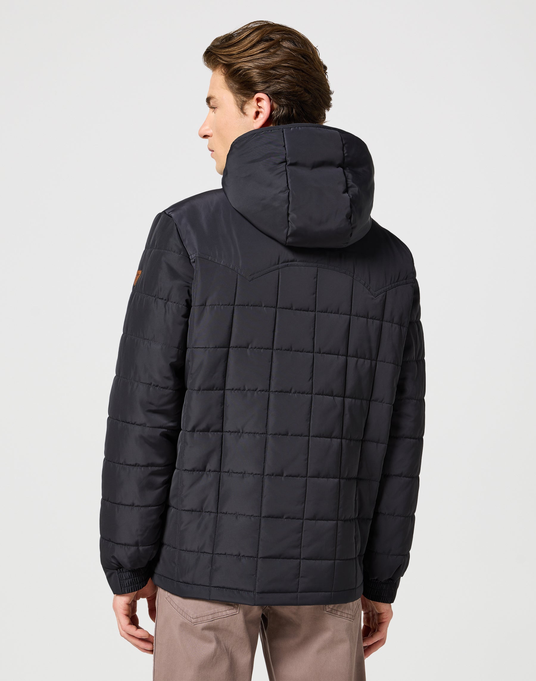 Transitional Puffer in Black Jackets Wrangler   