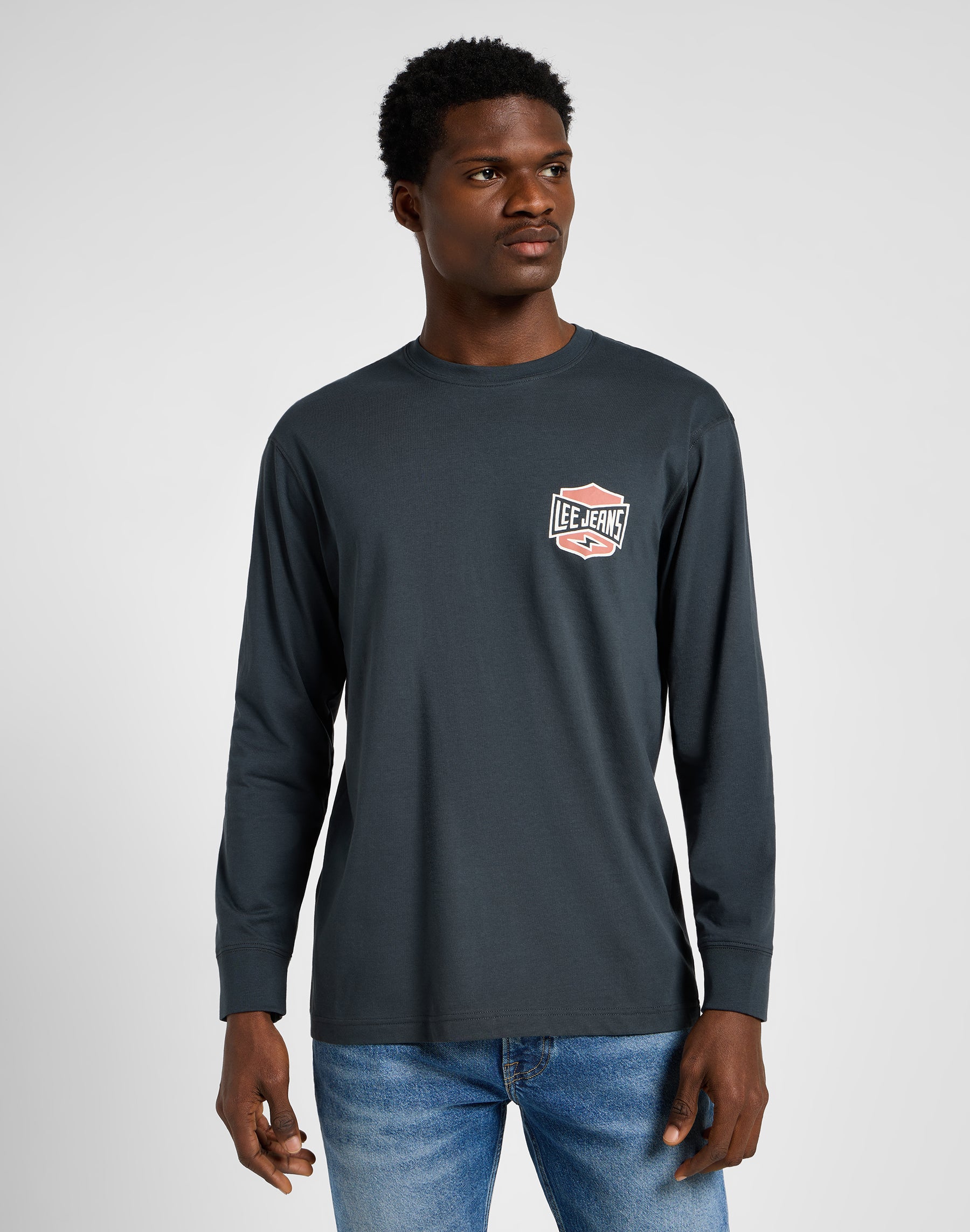 Longsleeves Ess Seasonal Tee in Washed Black T-Shirts Lee   