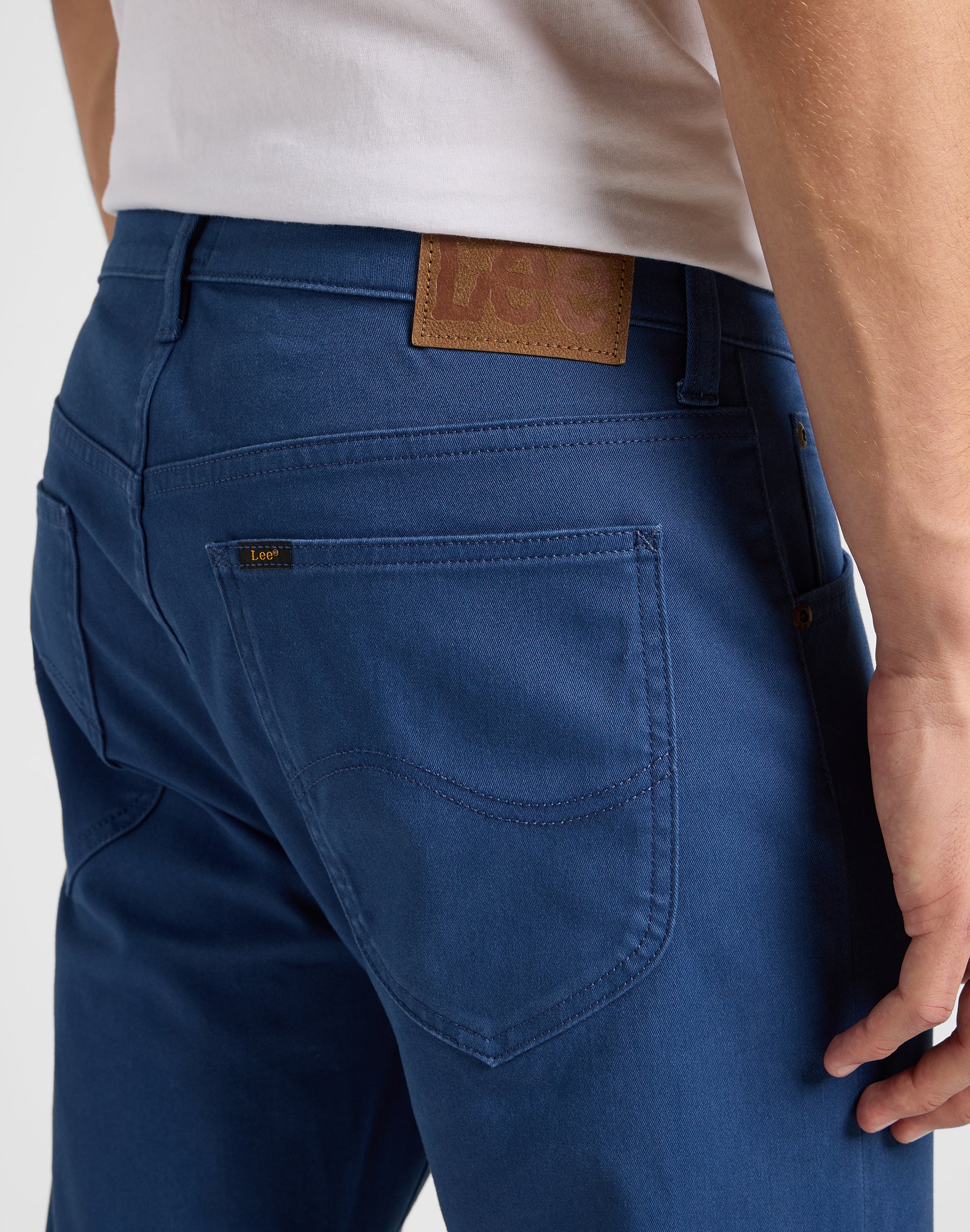 Daren Zip Fly in Navy Blue Pants Lee   