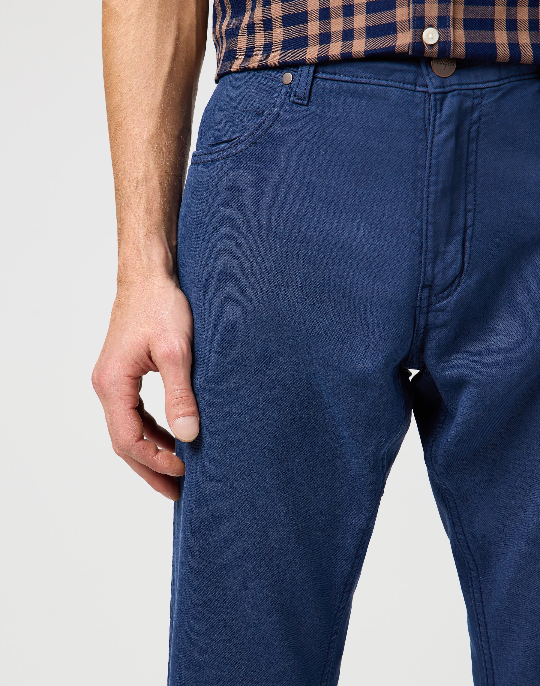 Greensboro in Navy Pants Wrangler