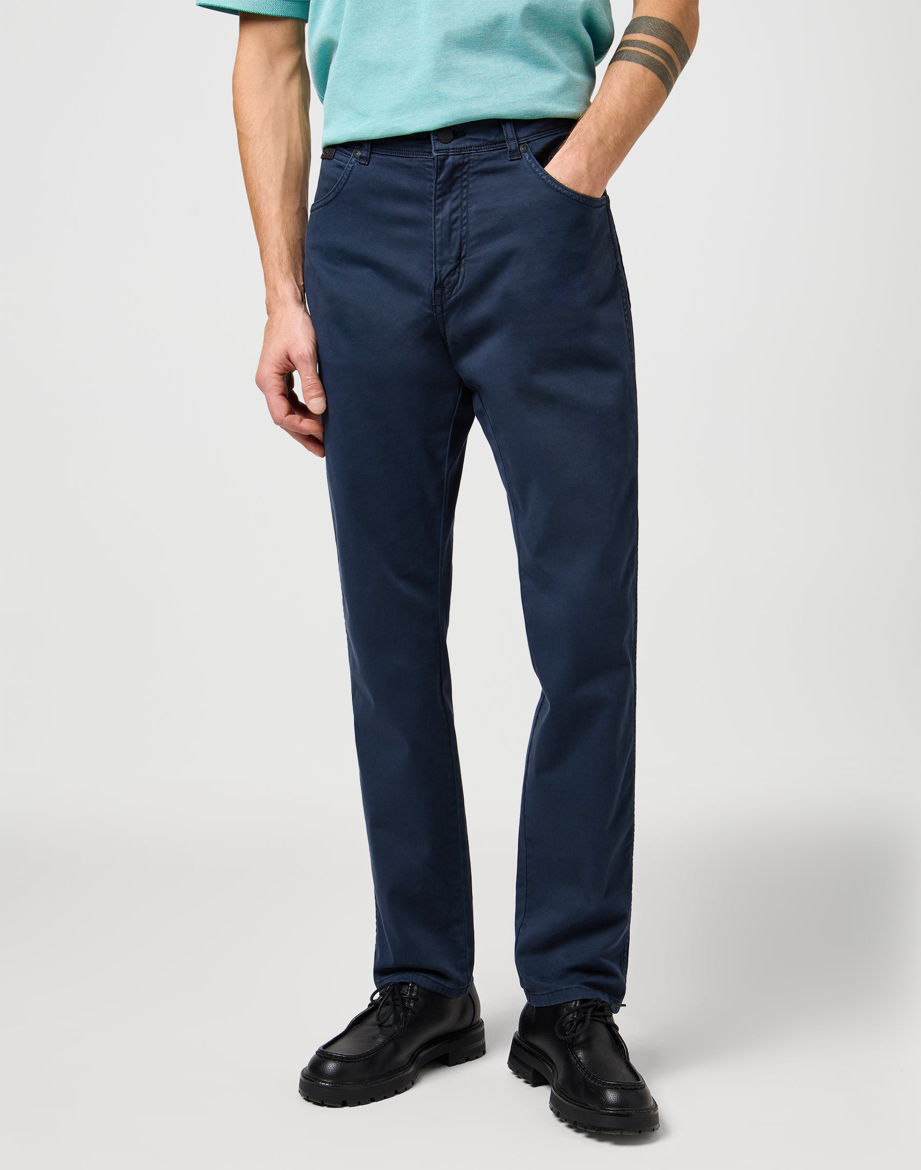 Texas Slim in Dark Navy Pants Wrangler