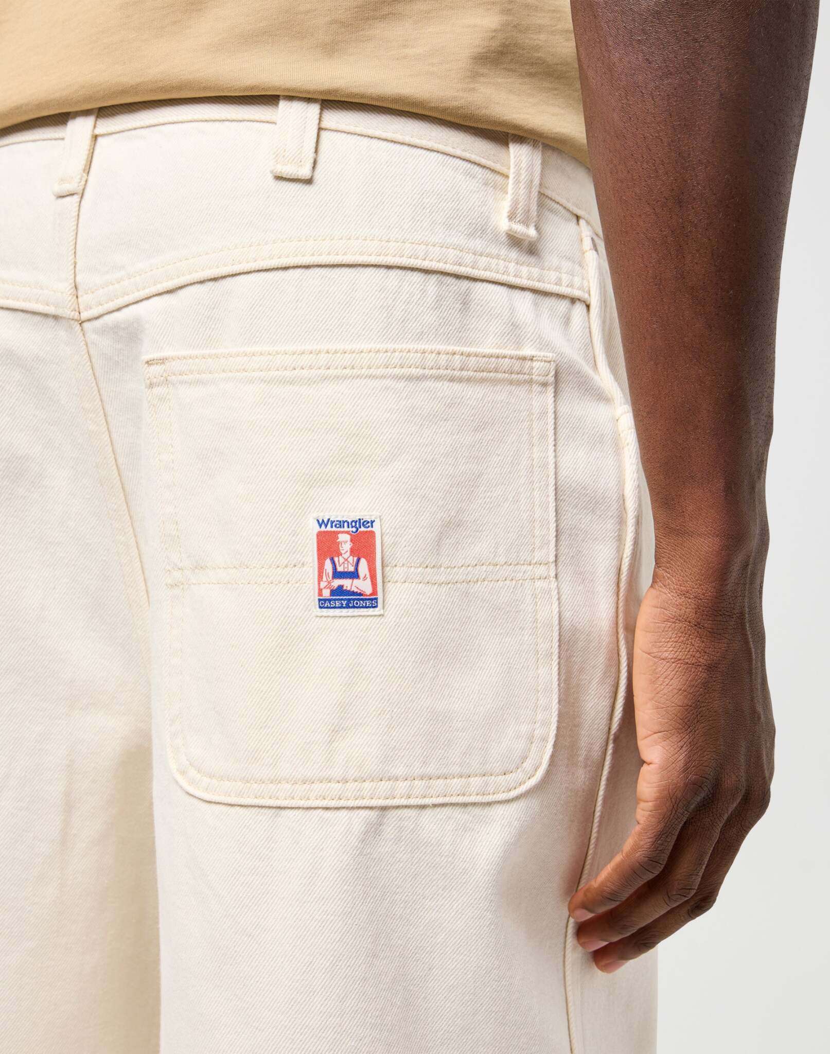 Cj Skater Shorts in Ecru Shorts Wrangler