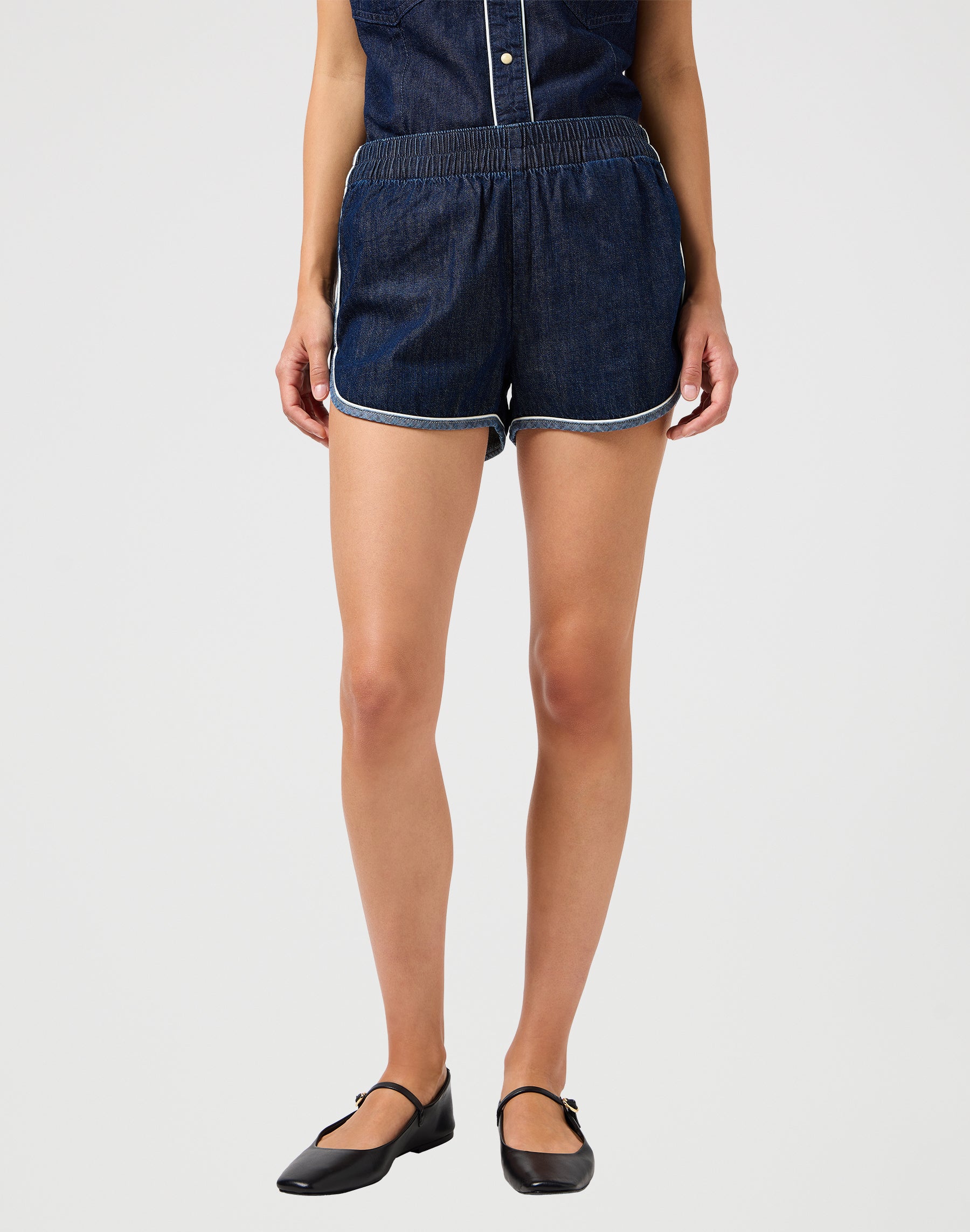 Piped short in saddle denim shorts Wrangler