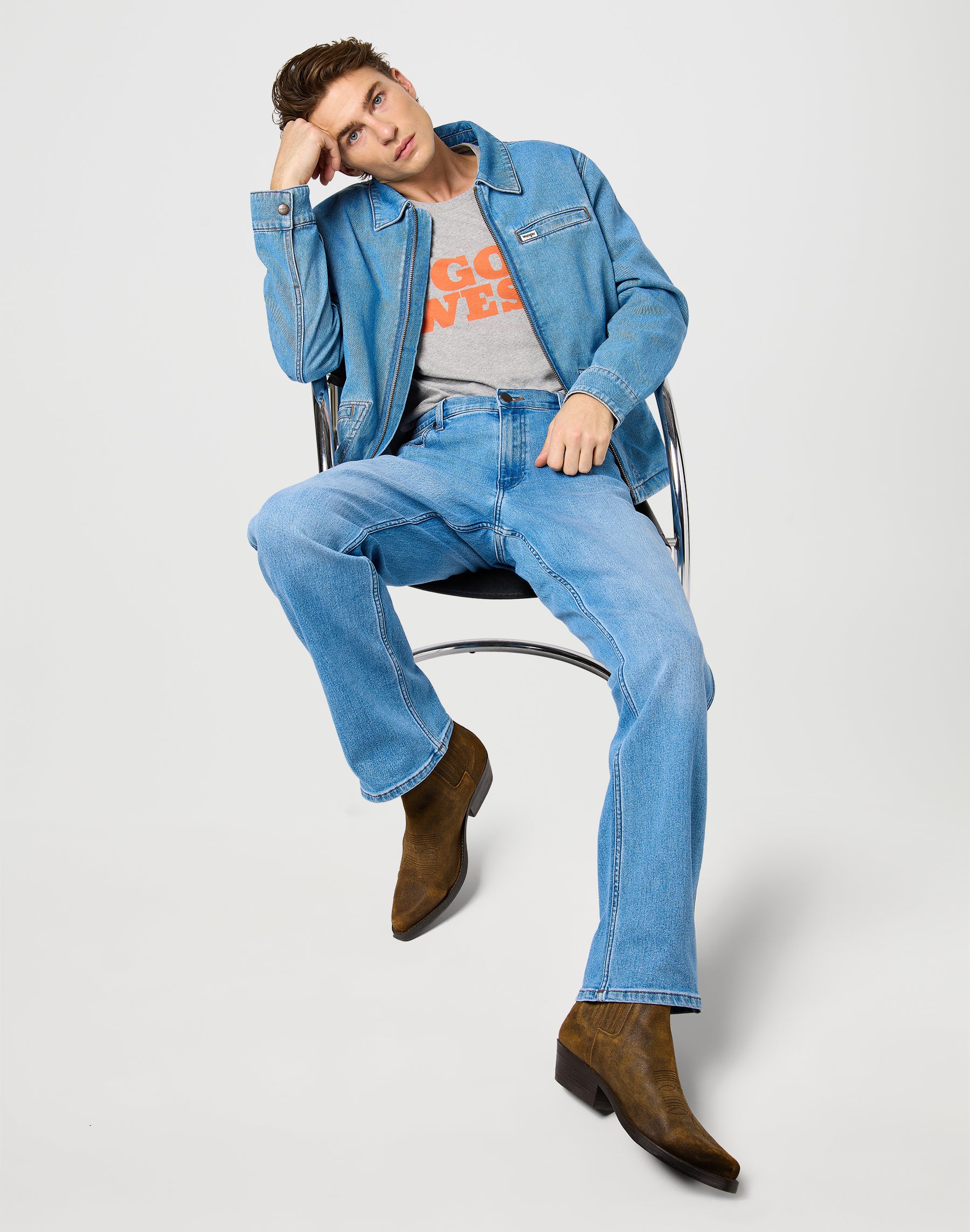 Rodeo Utility Jacket in Bohemian Blue Jackets Wrangler