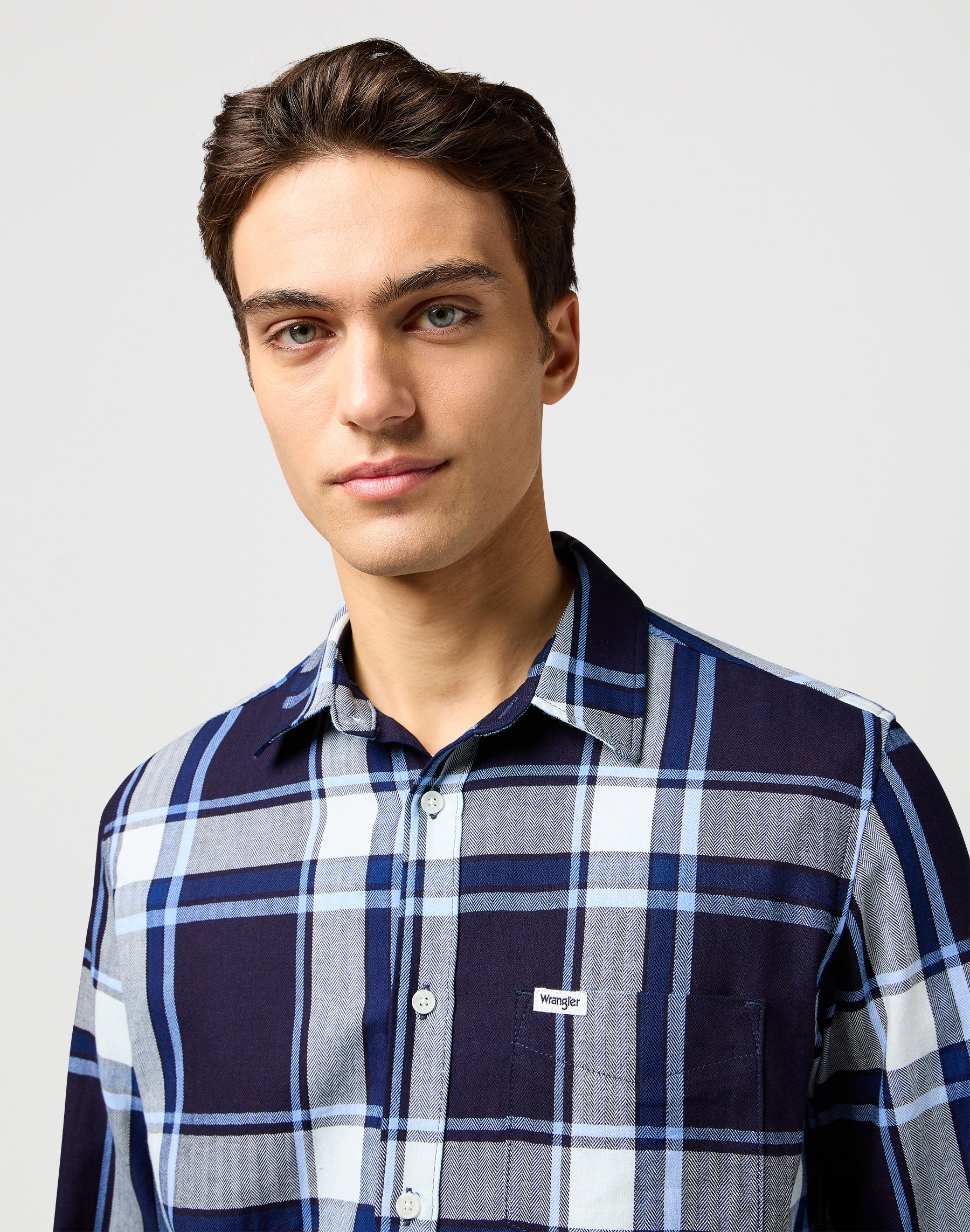 1 Pkt Shirt in Large Indigo Plaid Shirts Wrangler