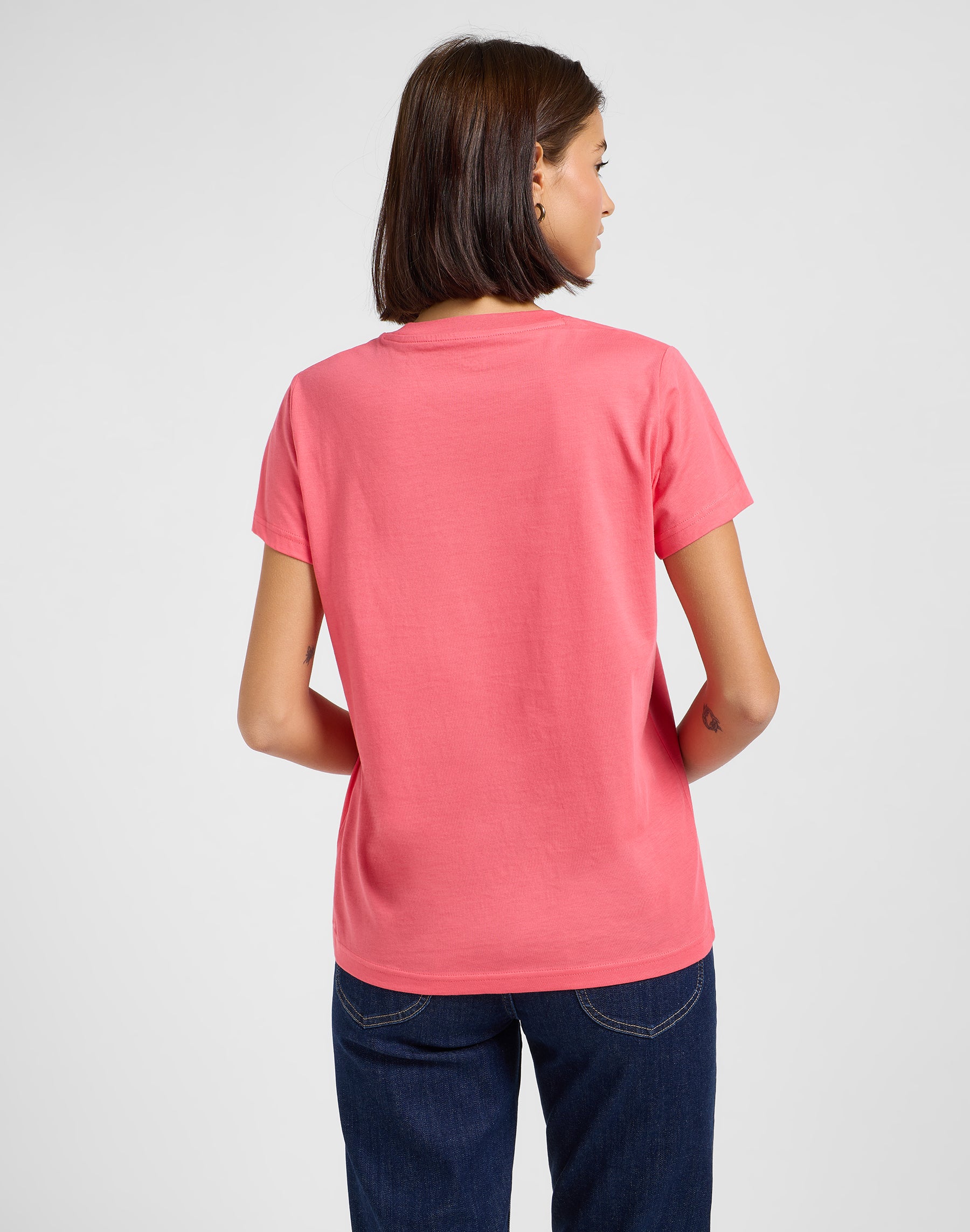 Small Logo Tee in Lychee T-Shirts Lee