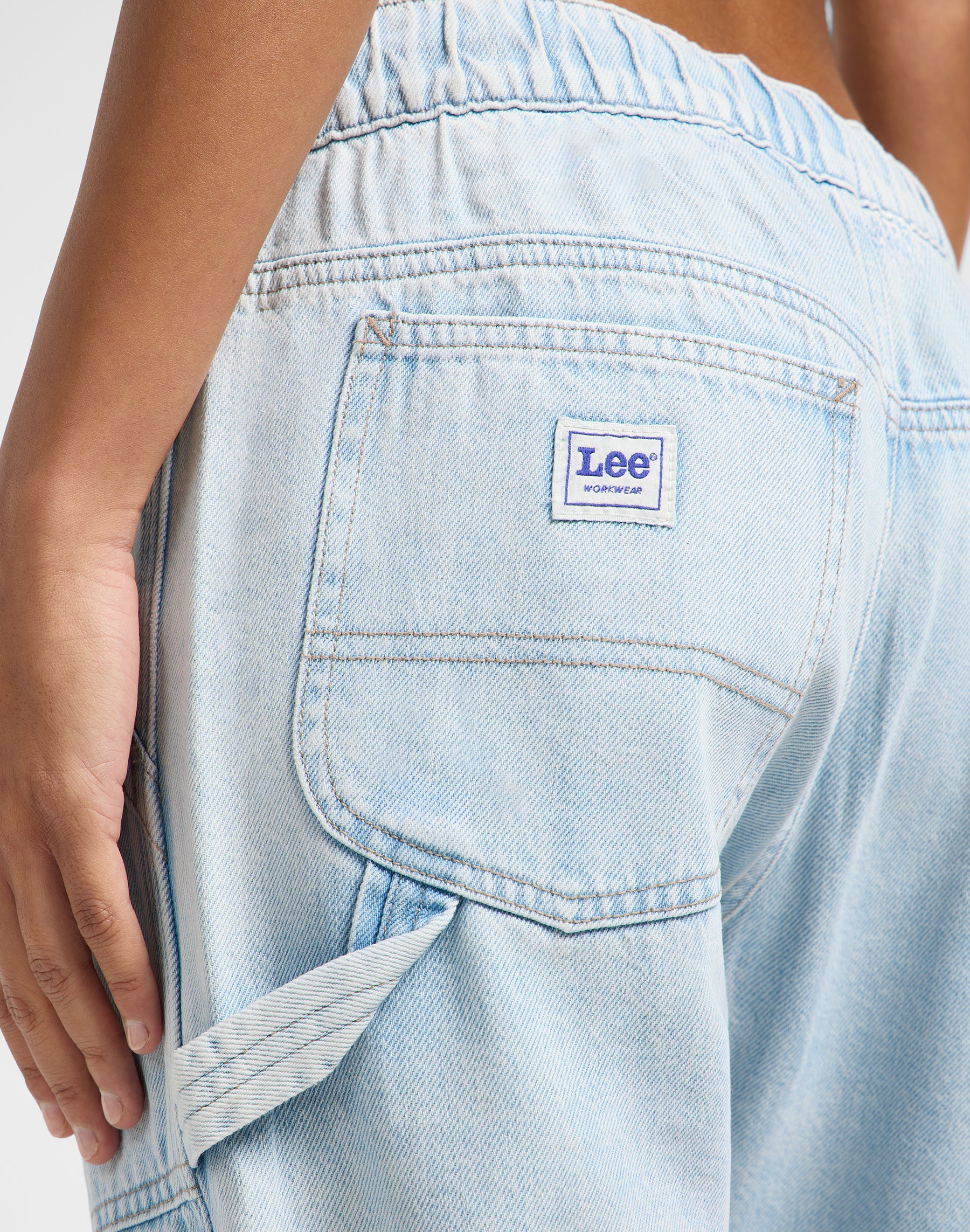 Drawstring Pull On in Bright Mist Jeans Lee