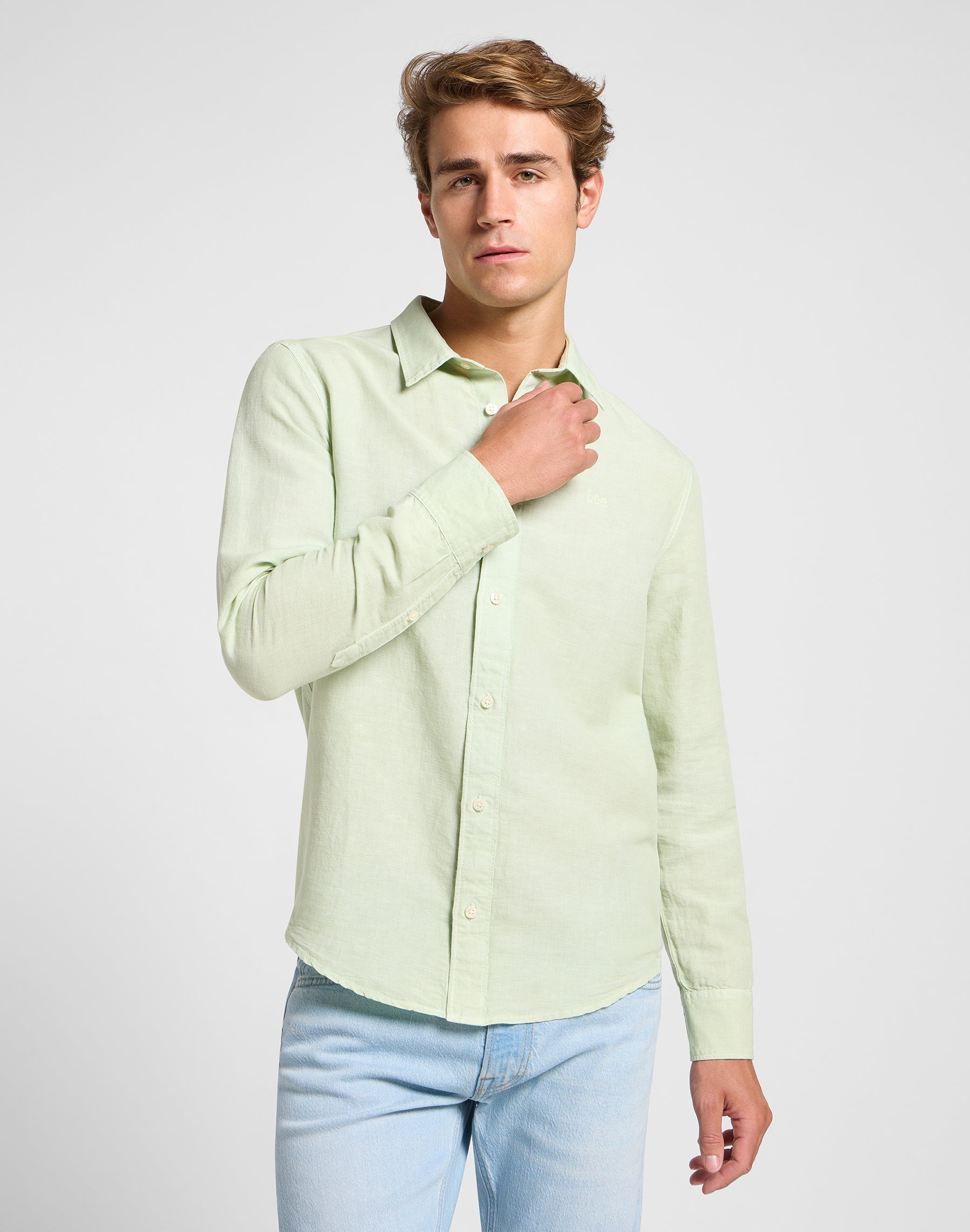 Patch Shirt in Soft Sage Shirts Lee