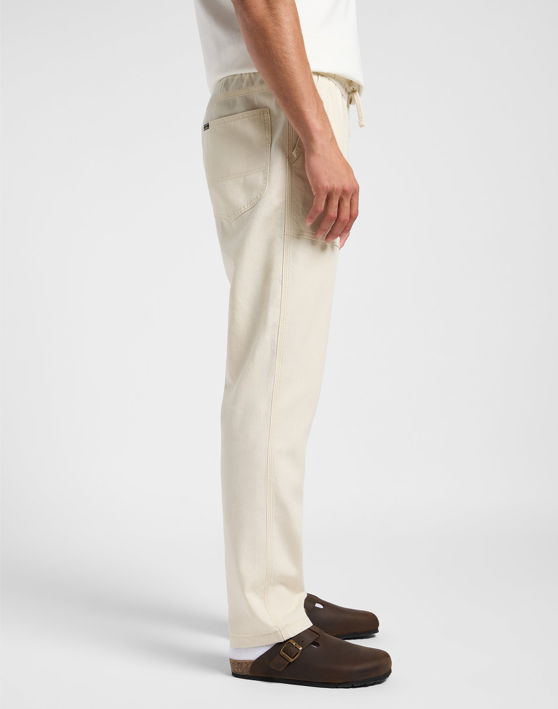 Utility Drawstring Pant in Soy Bean Pants Lee