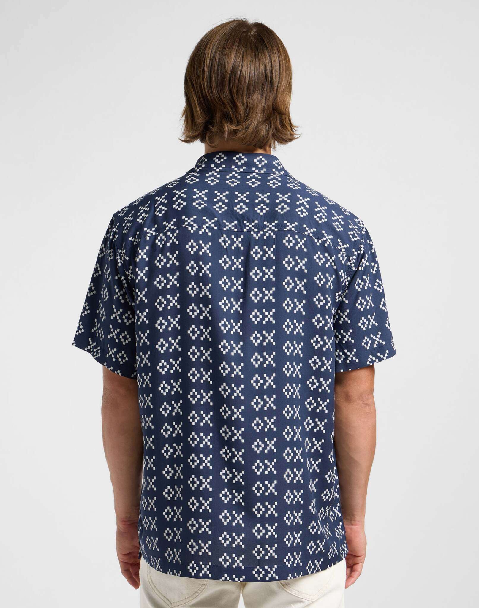 Resort Shirt in Rivet Ecru Shirts Lee