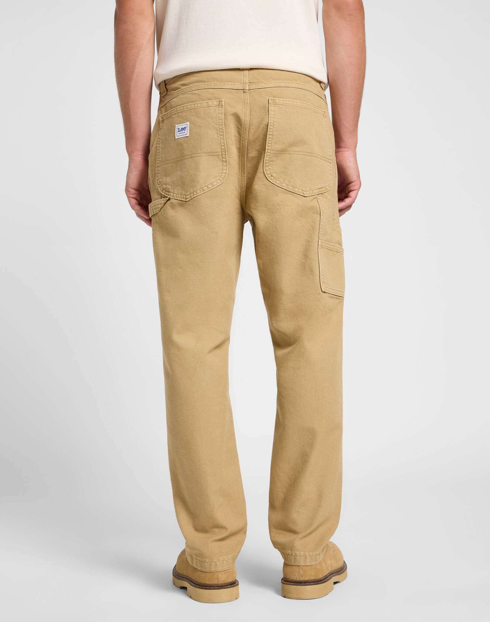 Oscar in Oscar Khaki Pants Lee