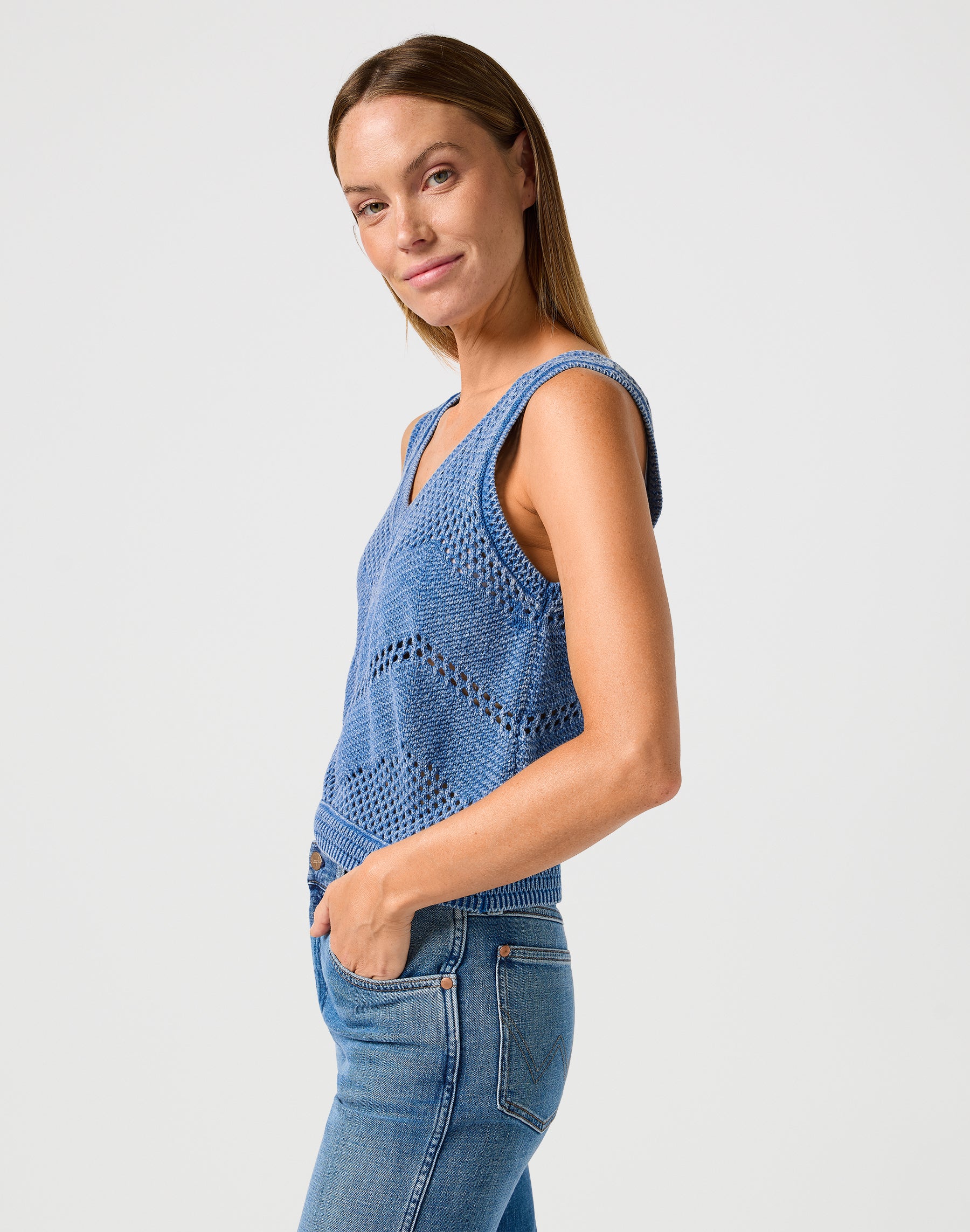 Sweater Tank in Cyaneus T-Shirts Wrangler