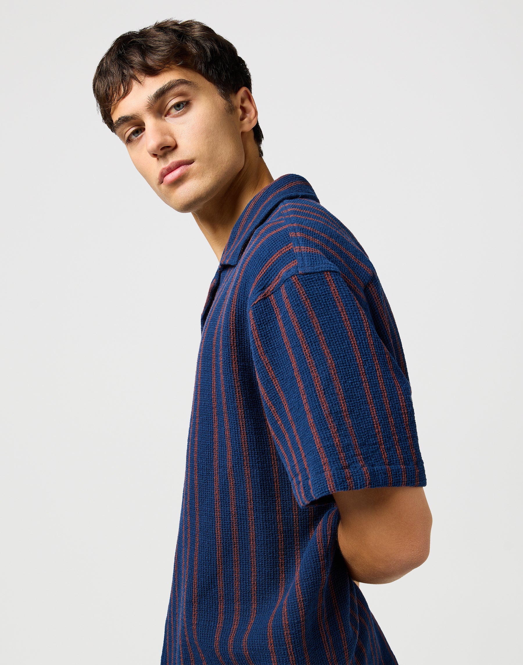 Ss Resort Shirt in Navy Stripe Shirts Wrangler