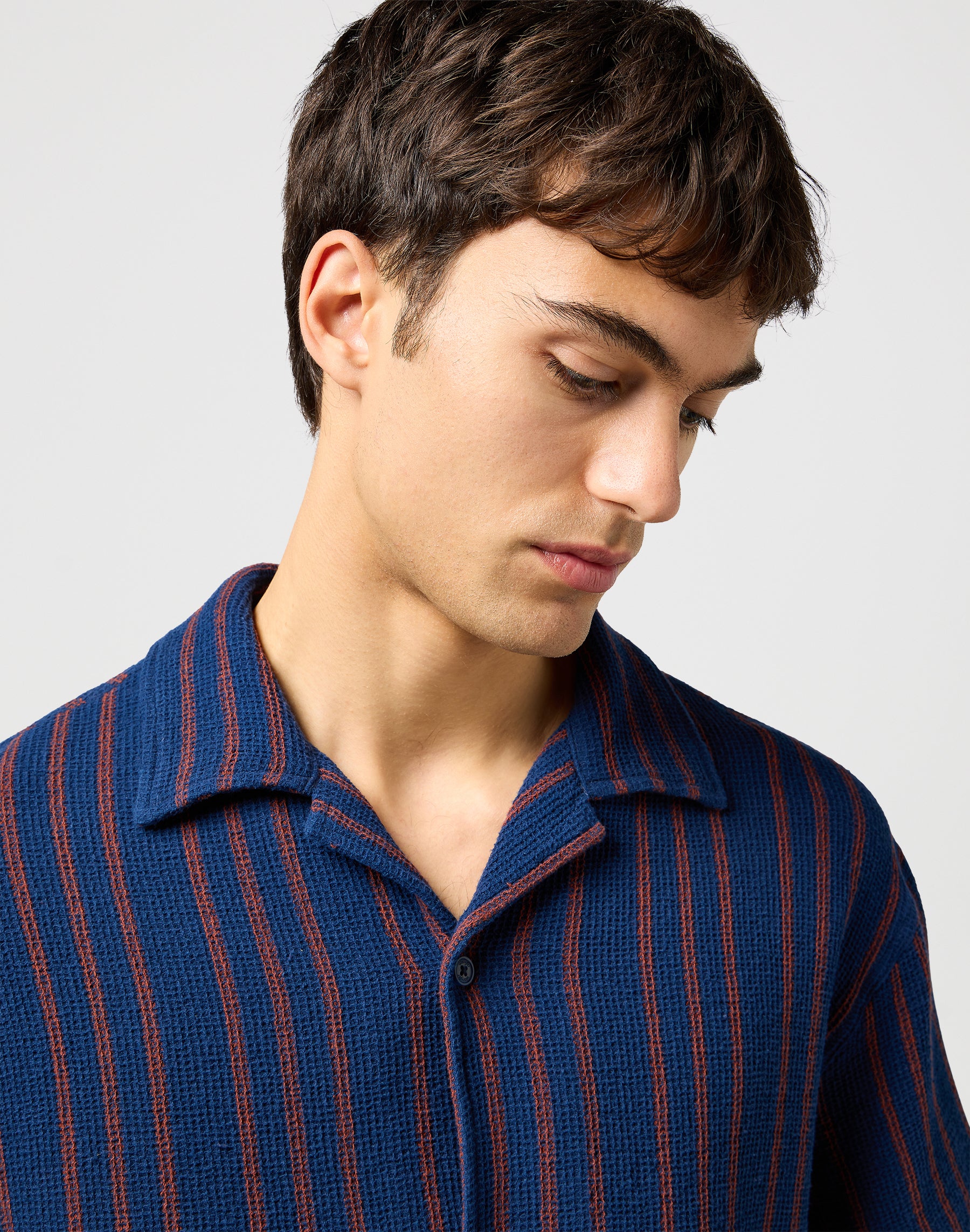 Ss Resort Shirt in Navy Stripe Shirts Wrangler