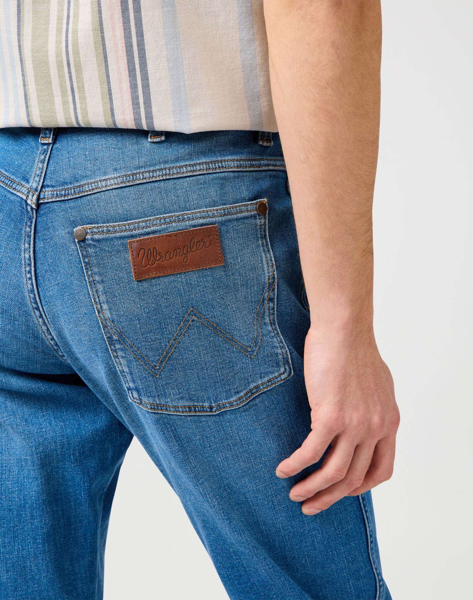 River in Bedazzled Blue Jeans Wrangler