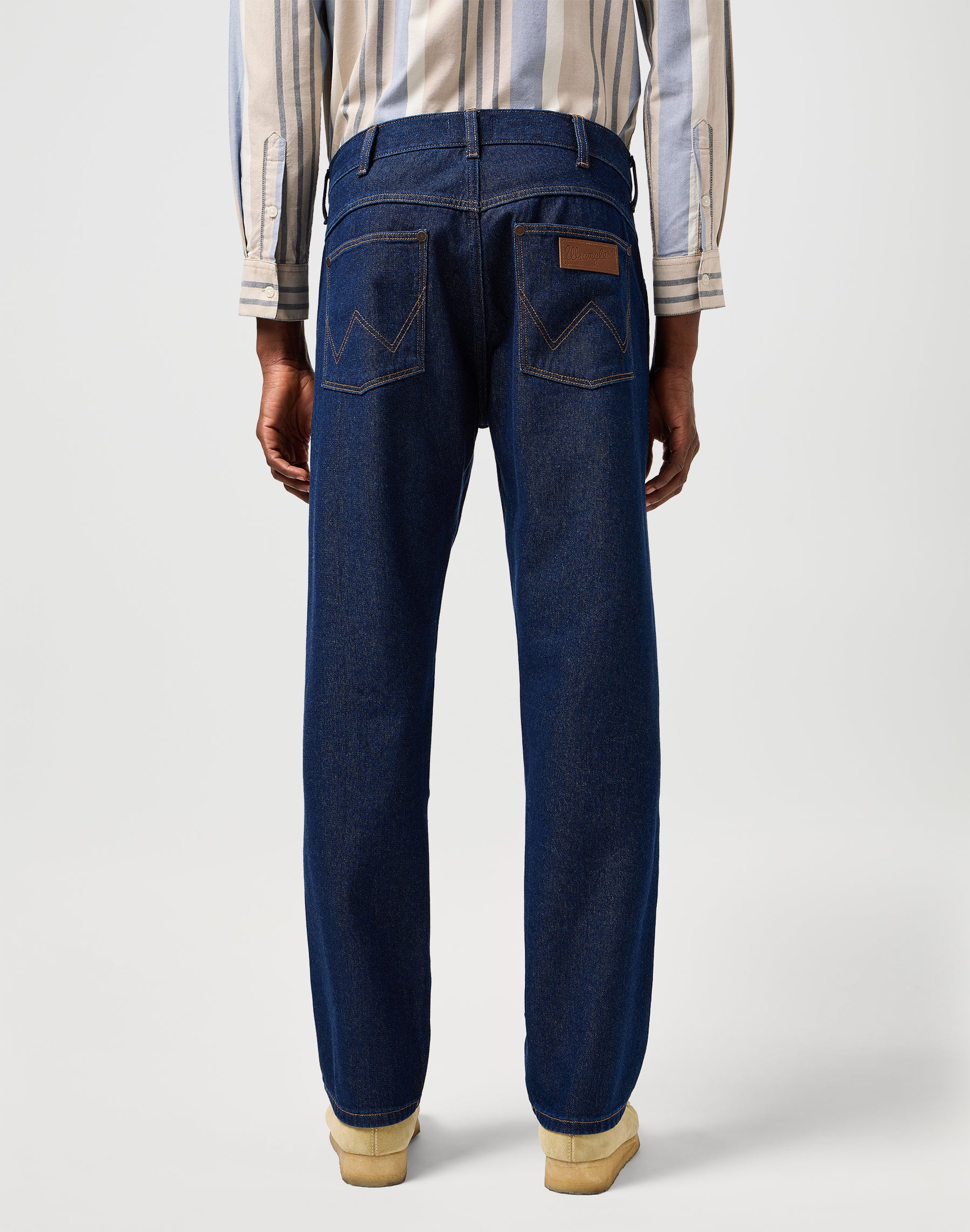 Frontier in Rinsed Night Jeans Wrangler