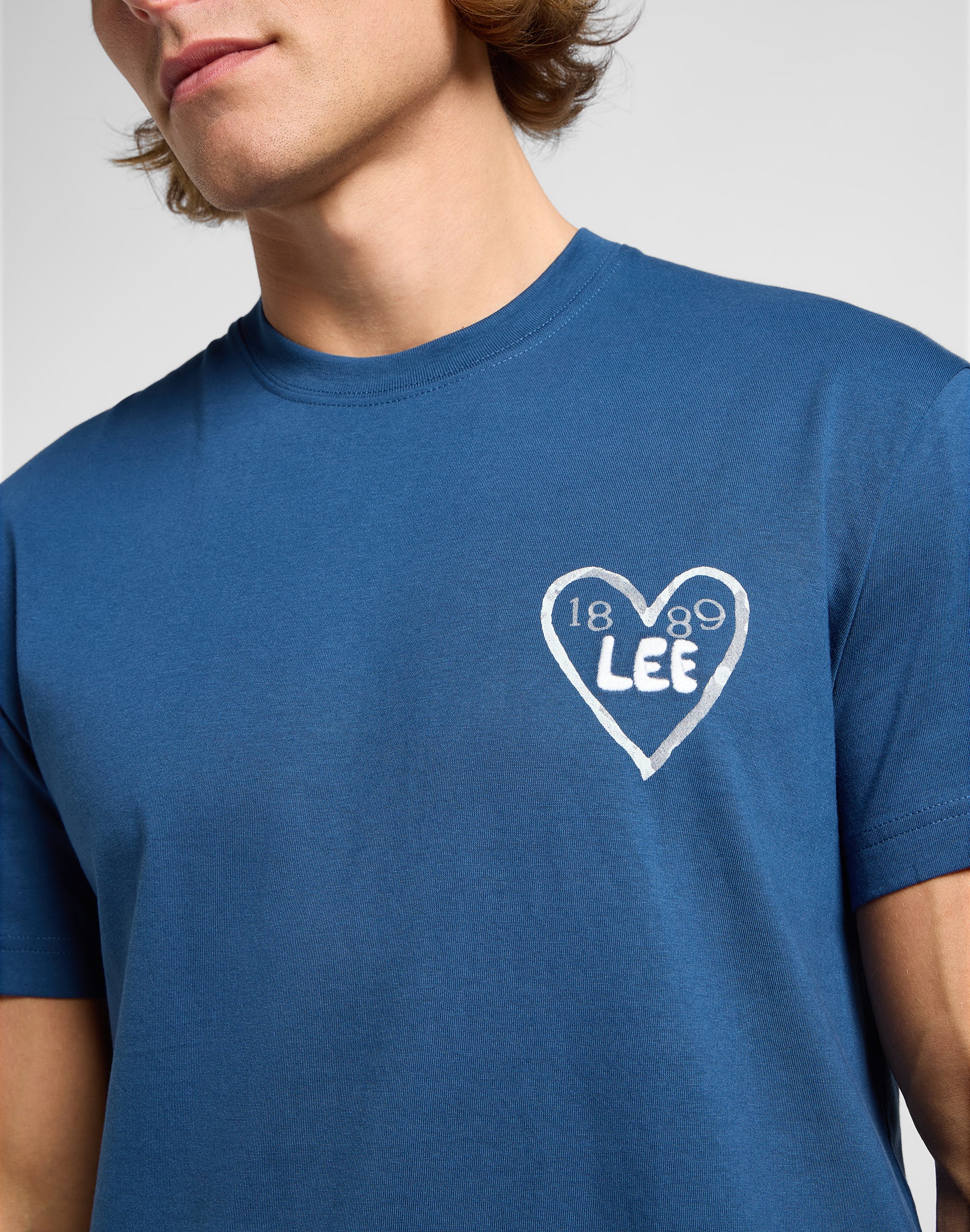 Relaxed Graphic Tee in Orion Blue T-Shirts Lee