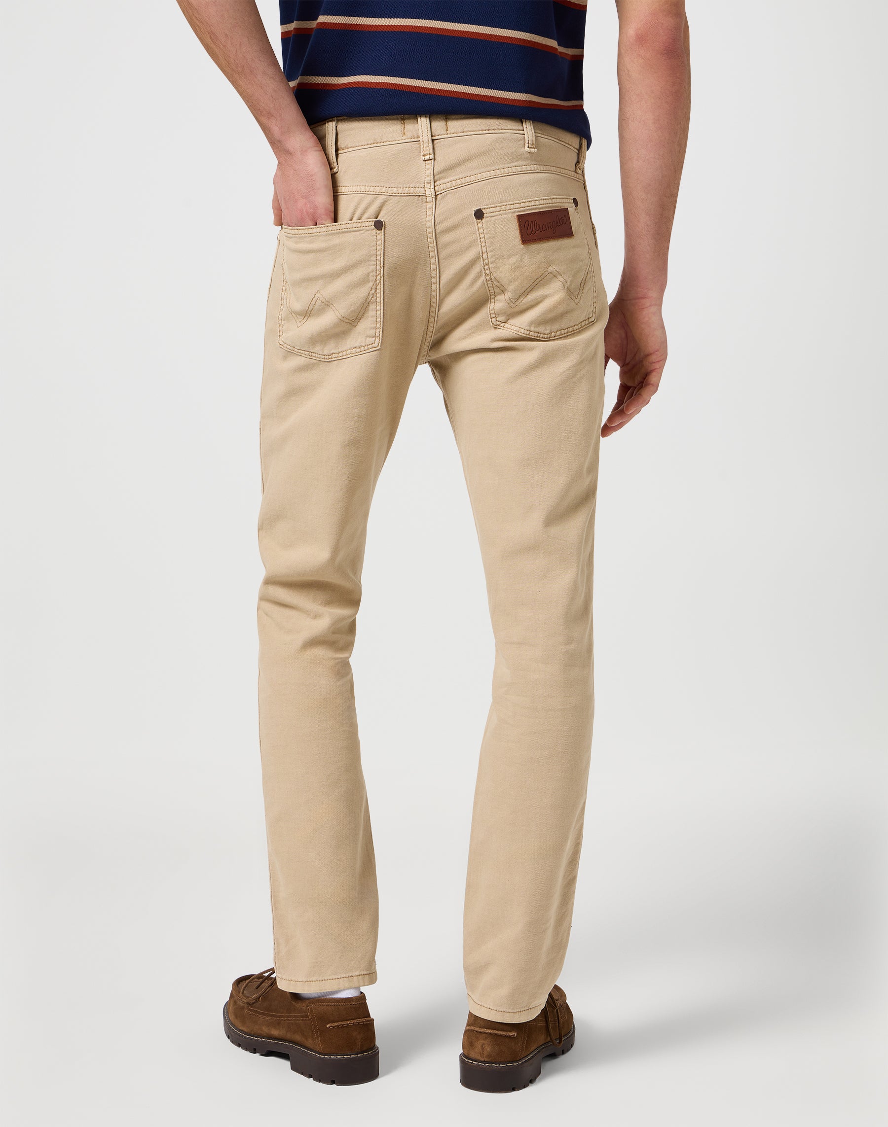 Larston in Timberwolf pants Wrangler