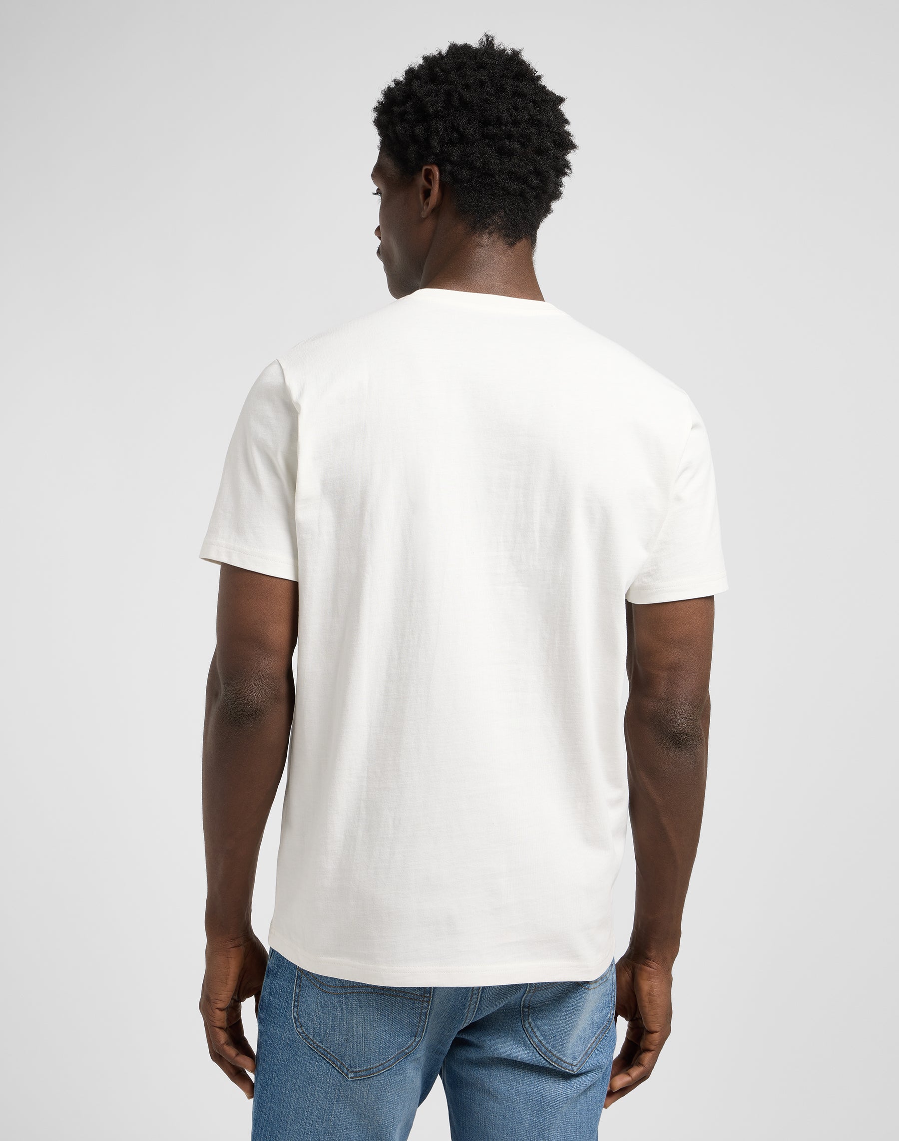 Ss Elevated Ess Logo Tee in Ecru T-Shirts Lee