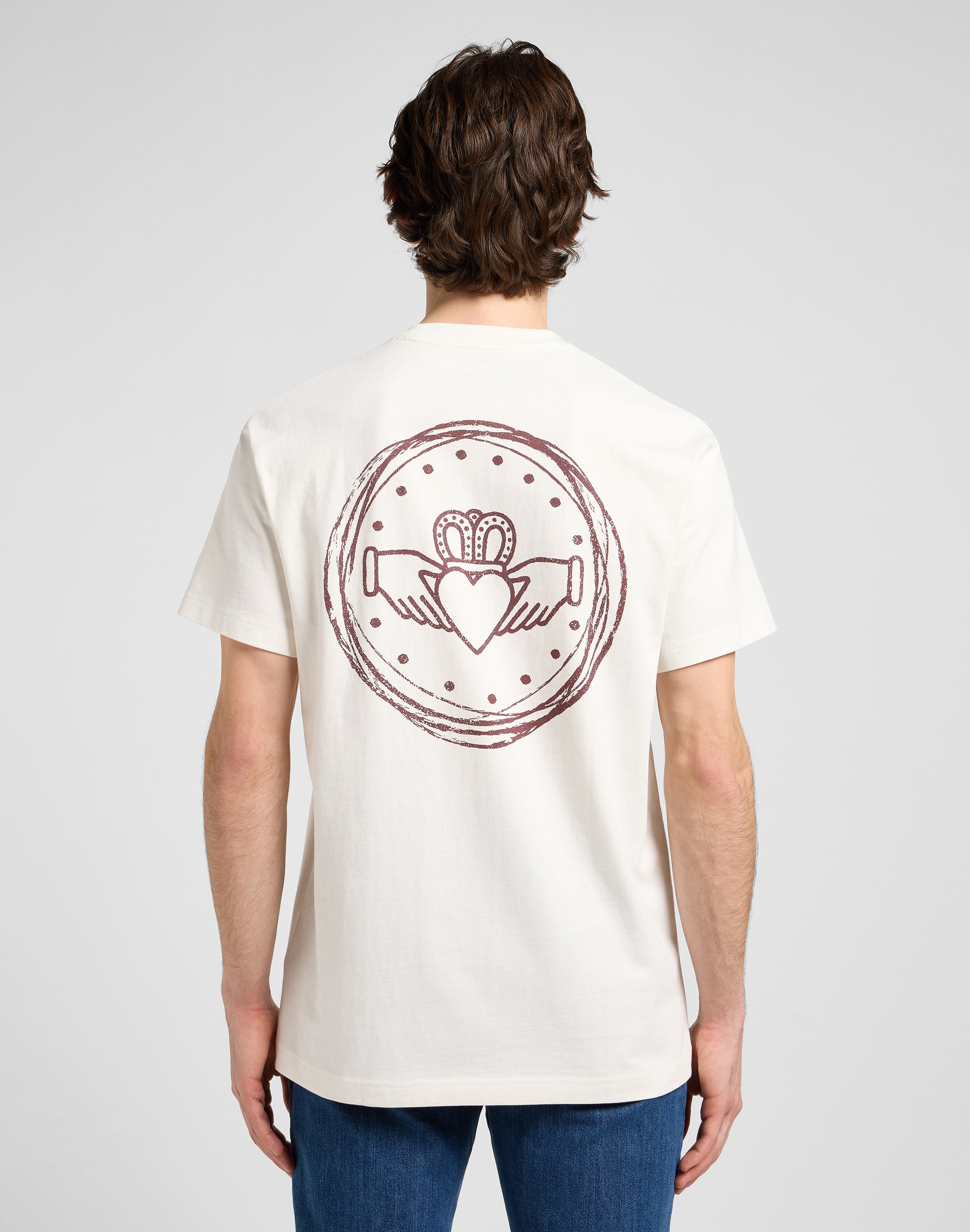 Relaxed Graphic Tee in ecru T-shirts Lee