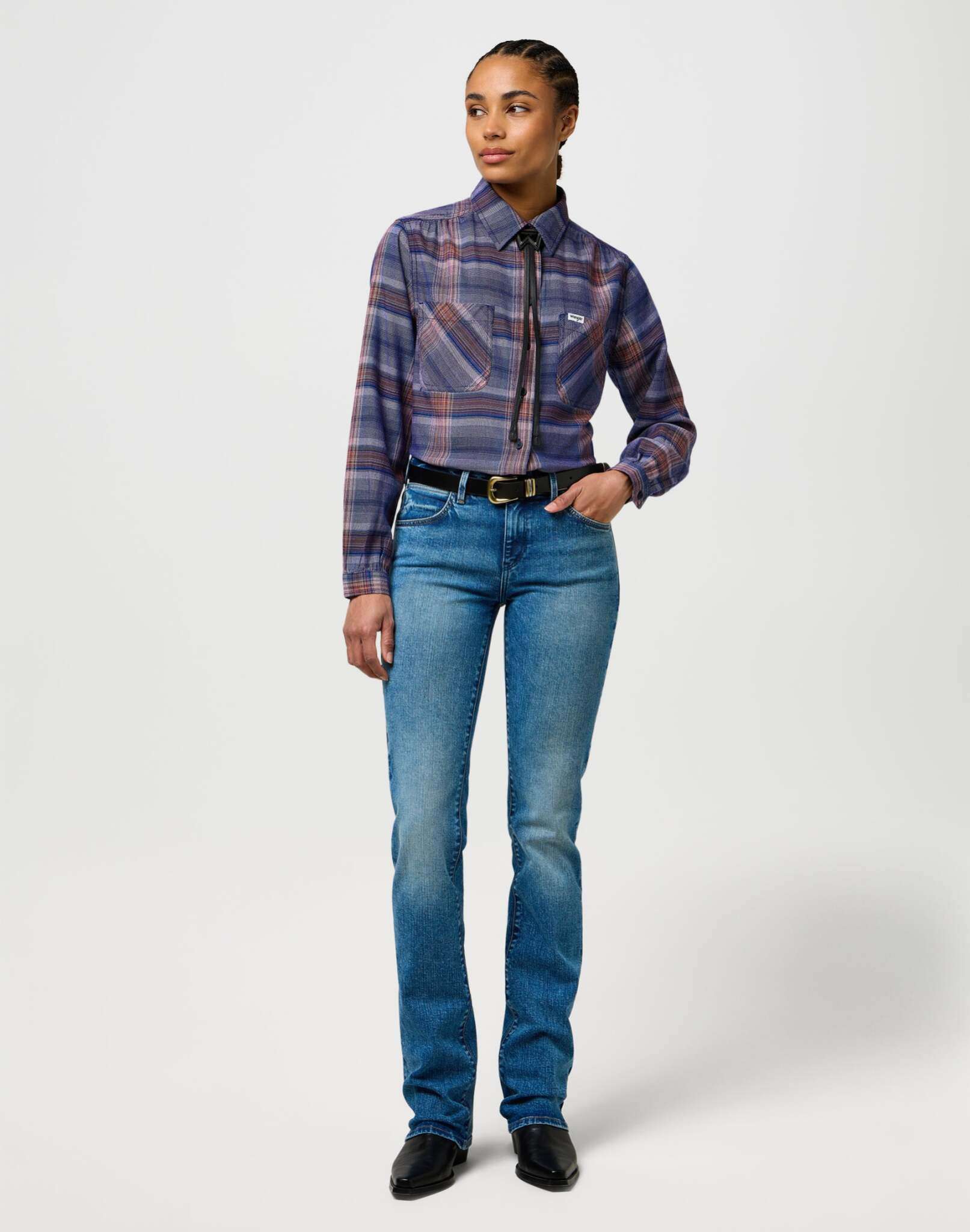 Femme Western Shirt in Earth Red Shirts Wrangler