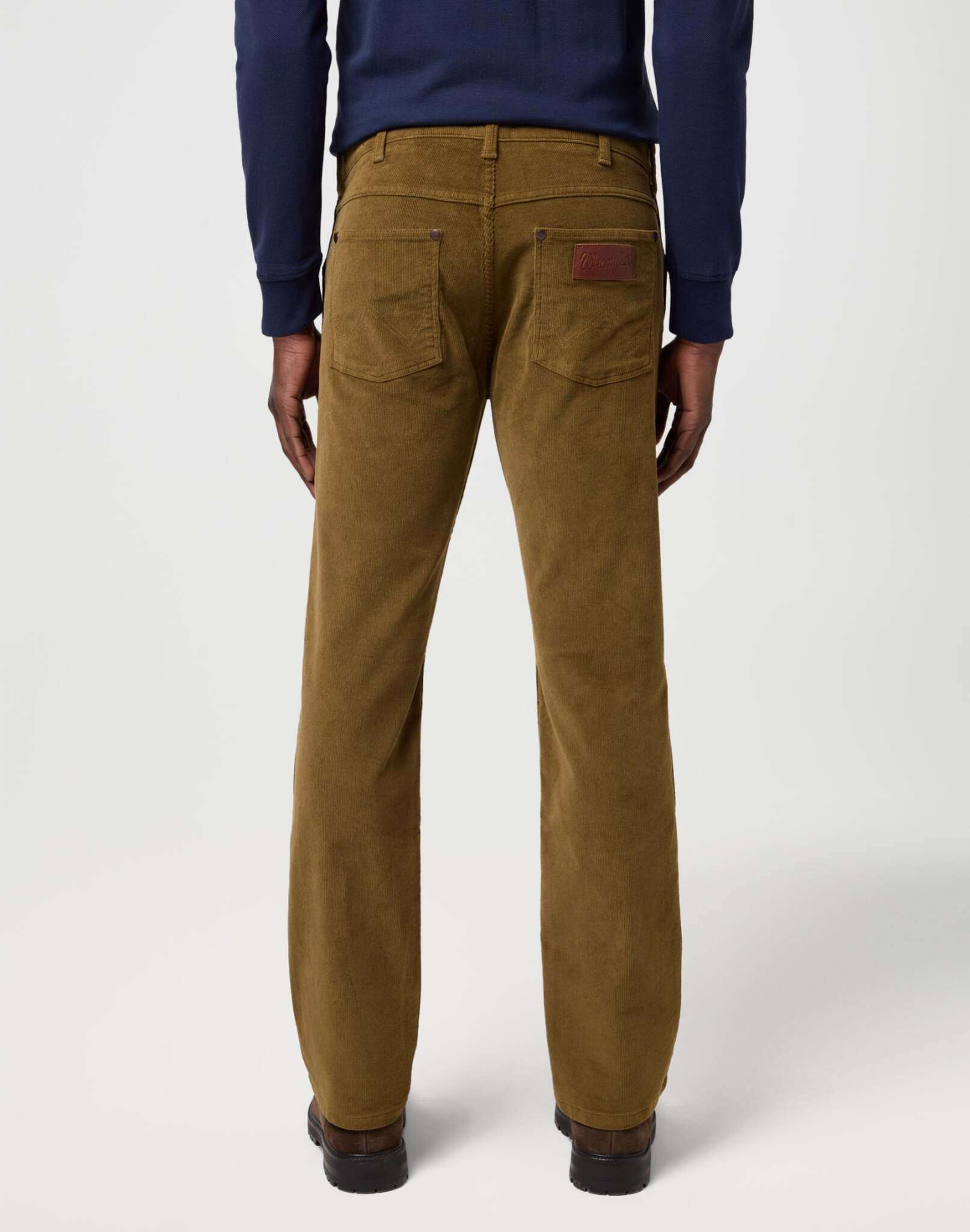 Greensboro in Kangaroo pants Wrangler