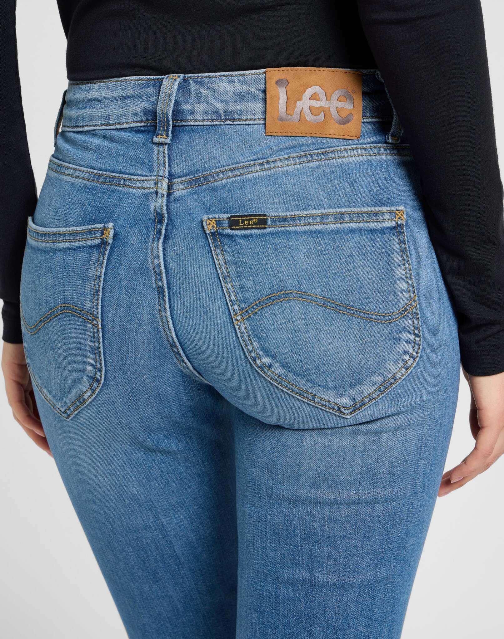 Marion in Cyber Blue Jeans Lee
