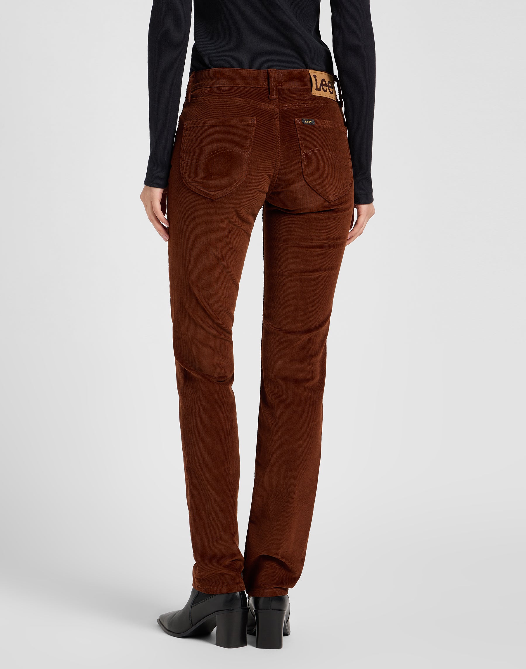 Marion in Luxe Brown Trousers Lee