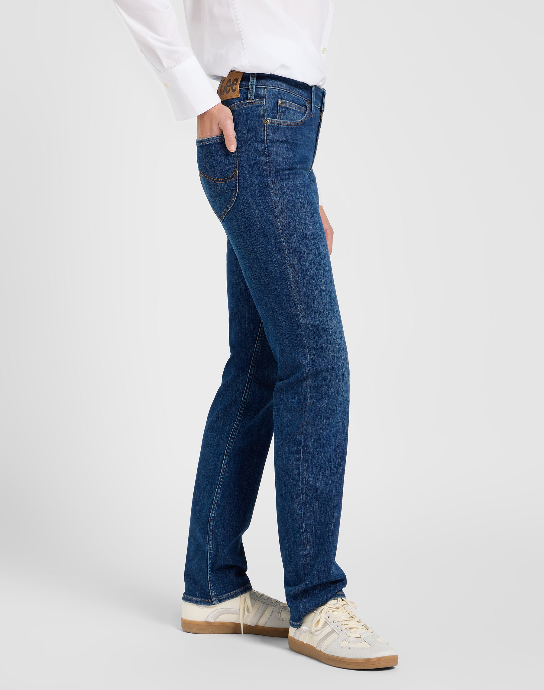 Marion in Sea Voyage Jeans Lee