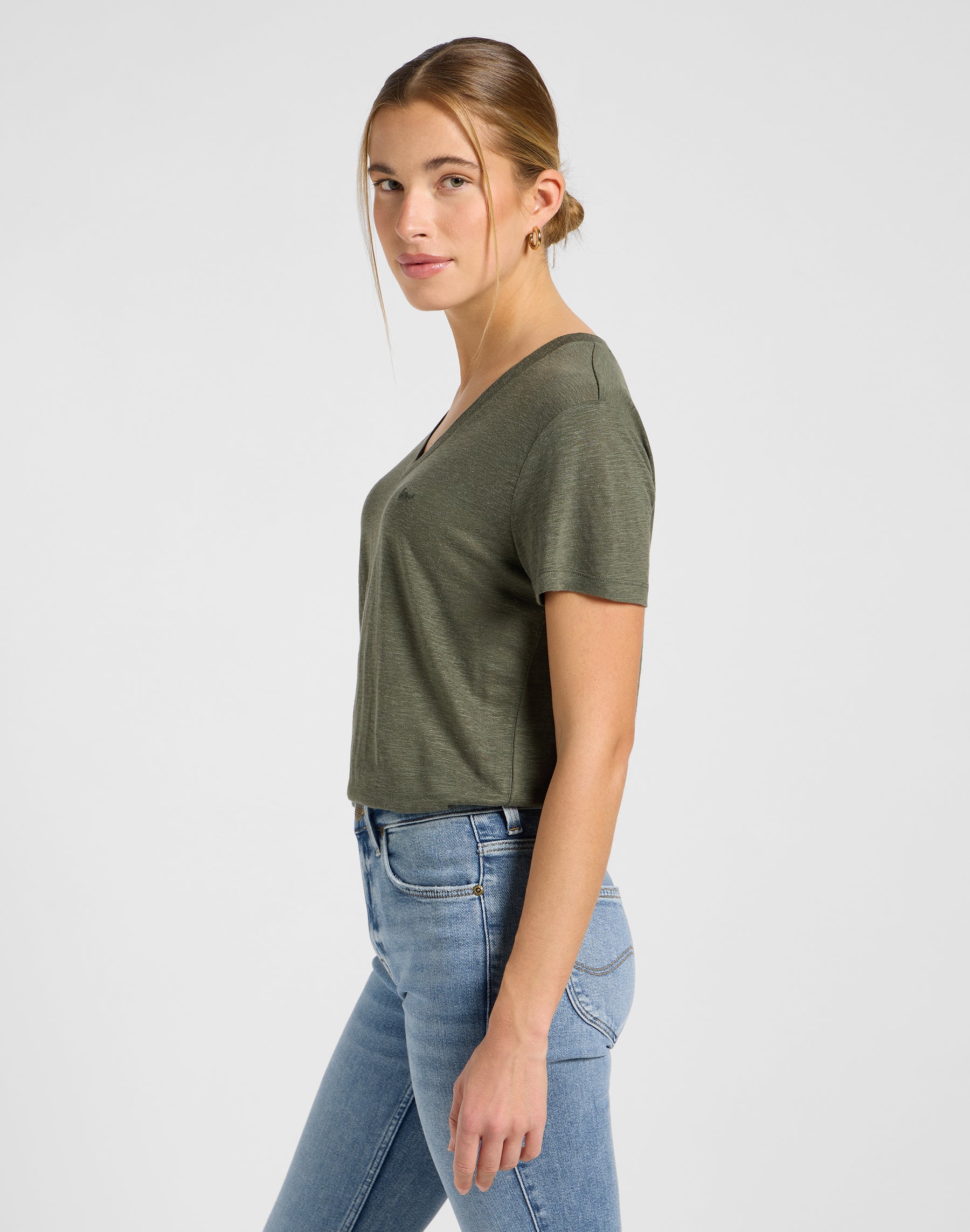 V Neck Tee in Oak Moss T-Shirts Lee