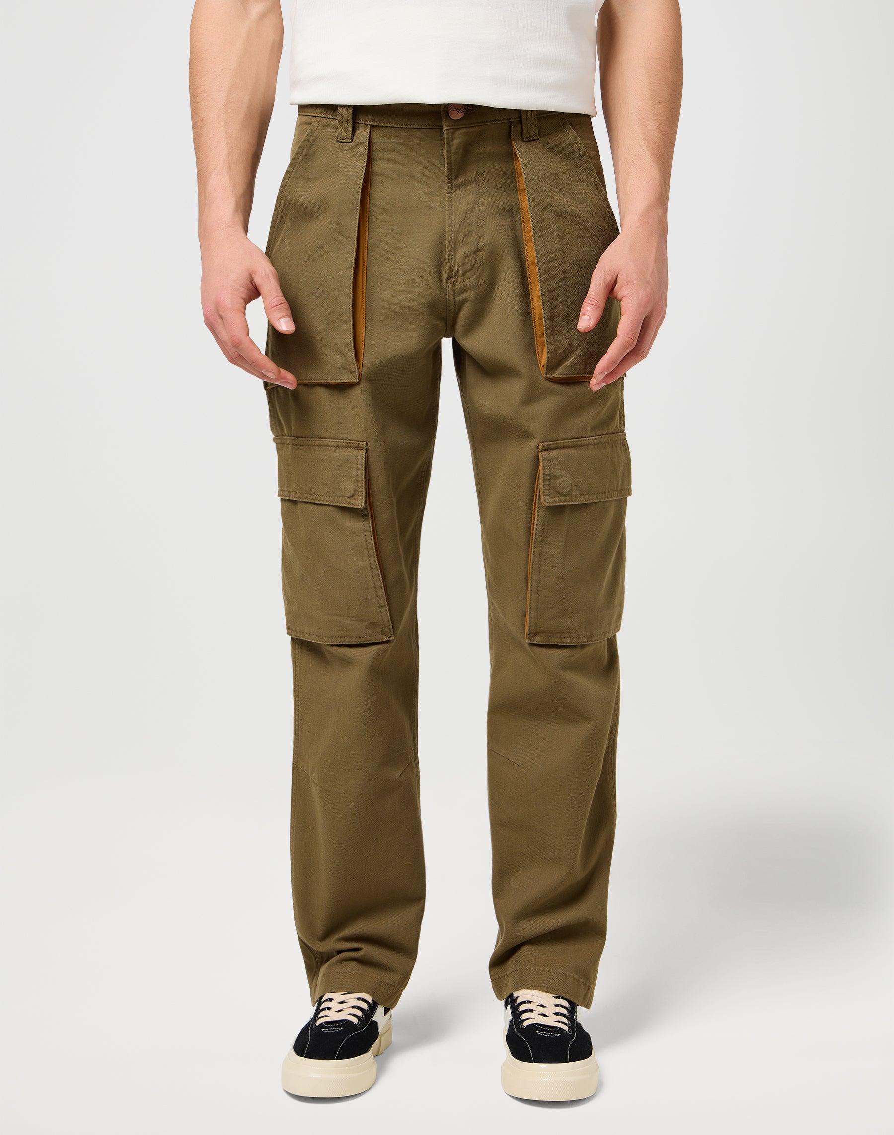Cj Rel Cargo Pant in Beech Pants Wrangler
